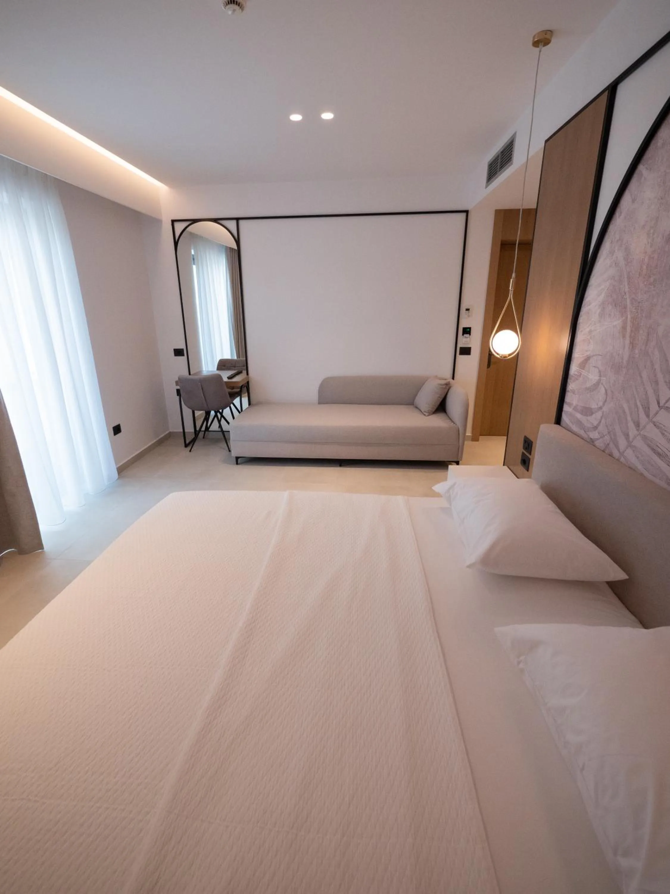 Bed in Colosseum Hotel