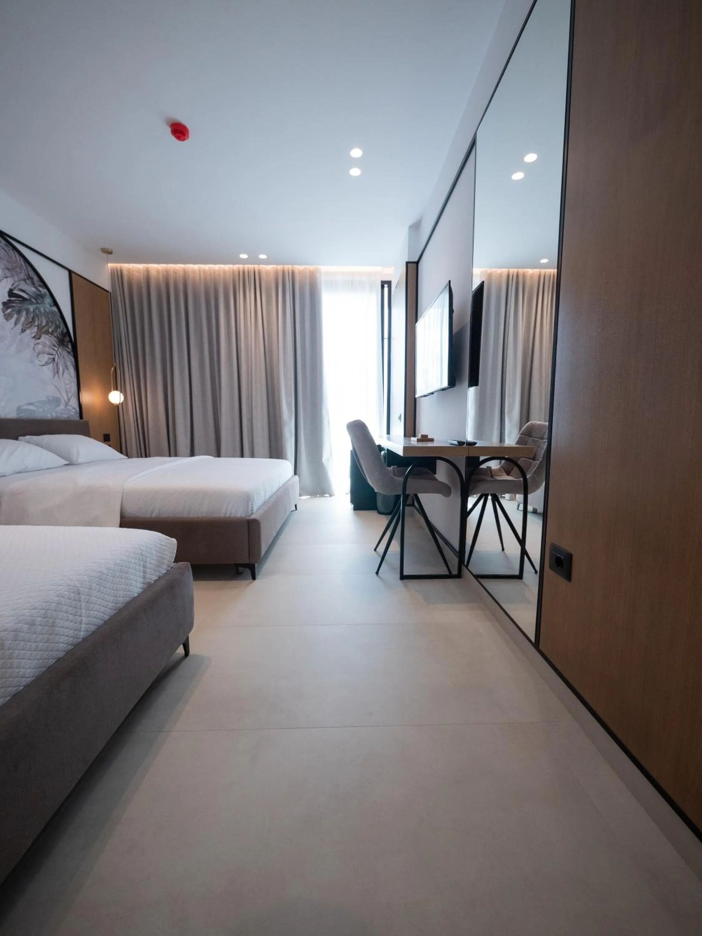 TV and multimedia, Bed in Colosseum Hotel