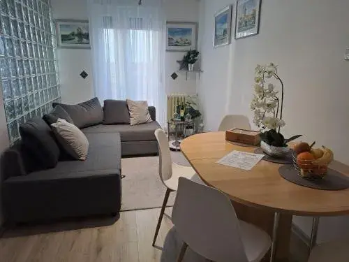 Apartment Dream Apartment Dream