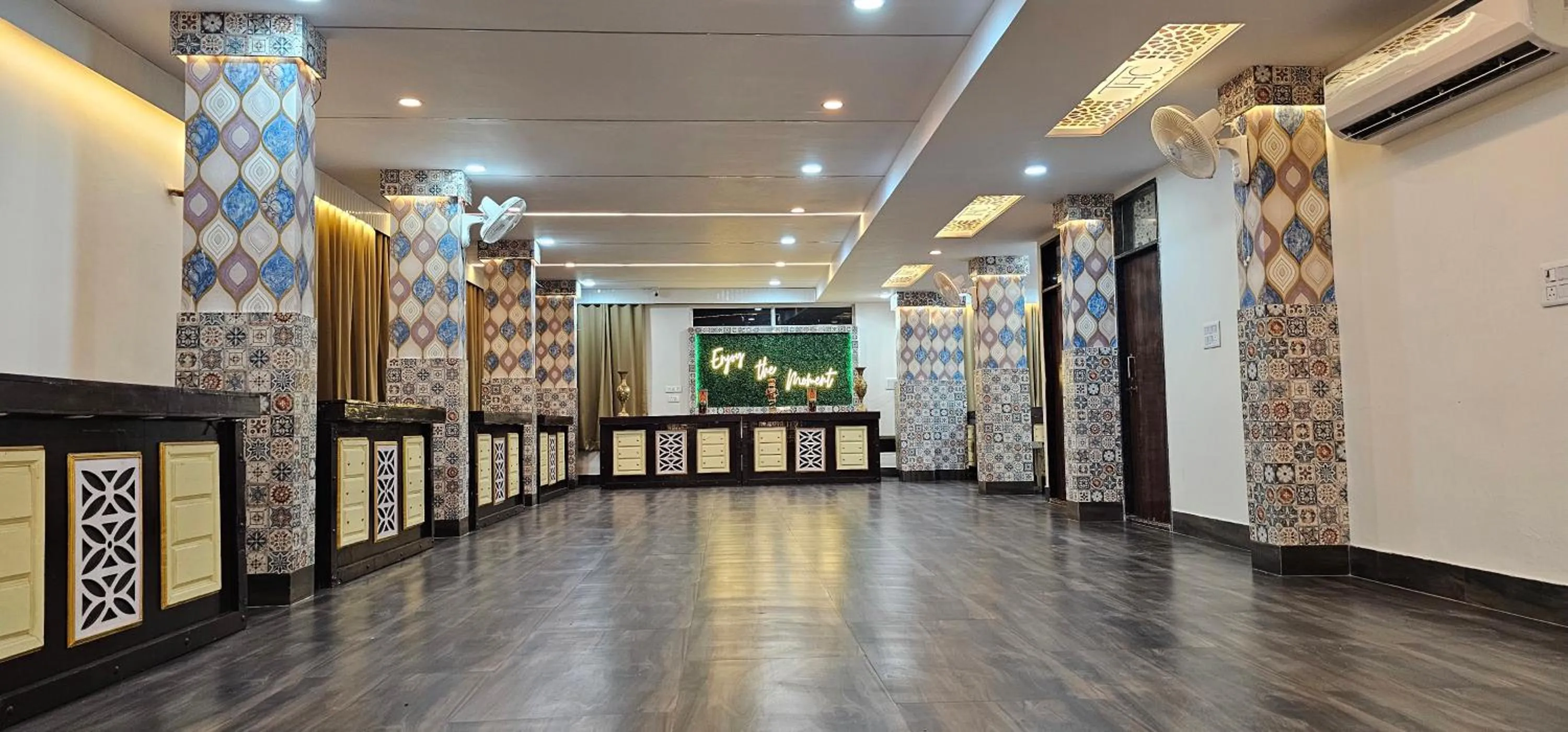 Banquet/Function facilities in Hotel Shree A unit of THC Group