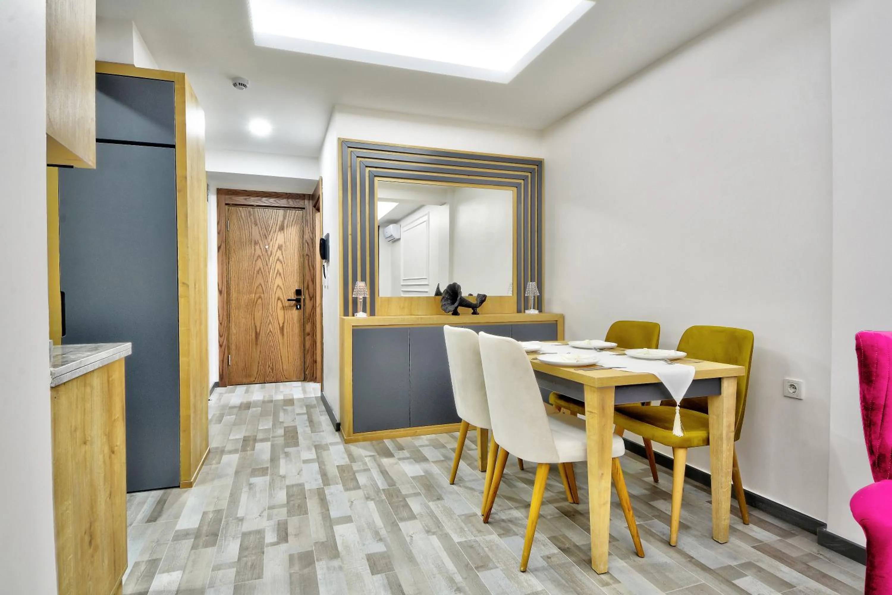 Dining area in North Blue Life