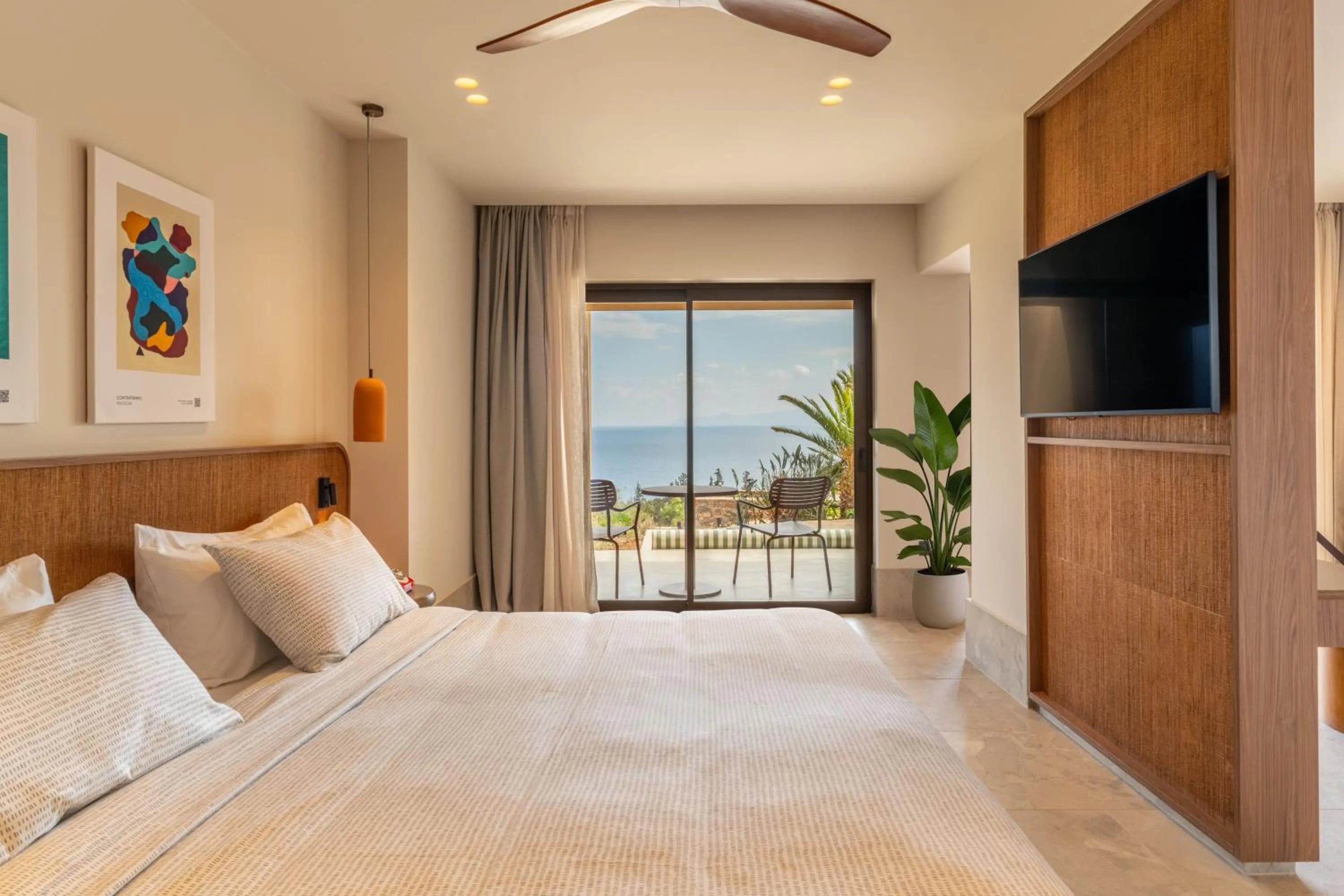 Bed in INNSiDE Elounda