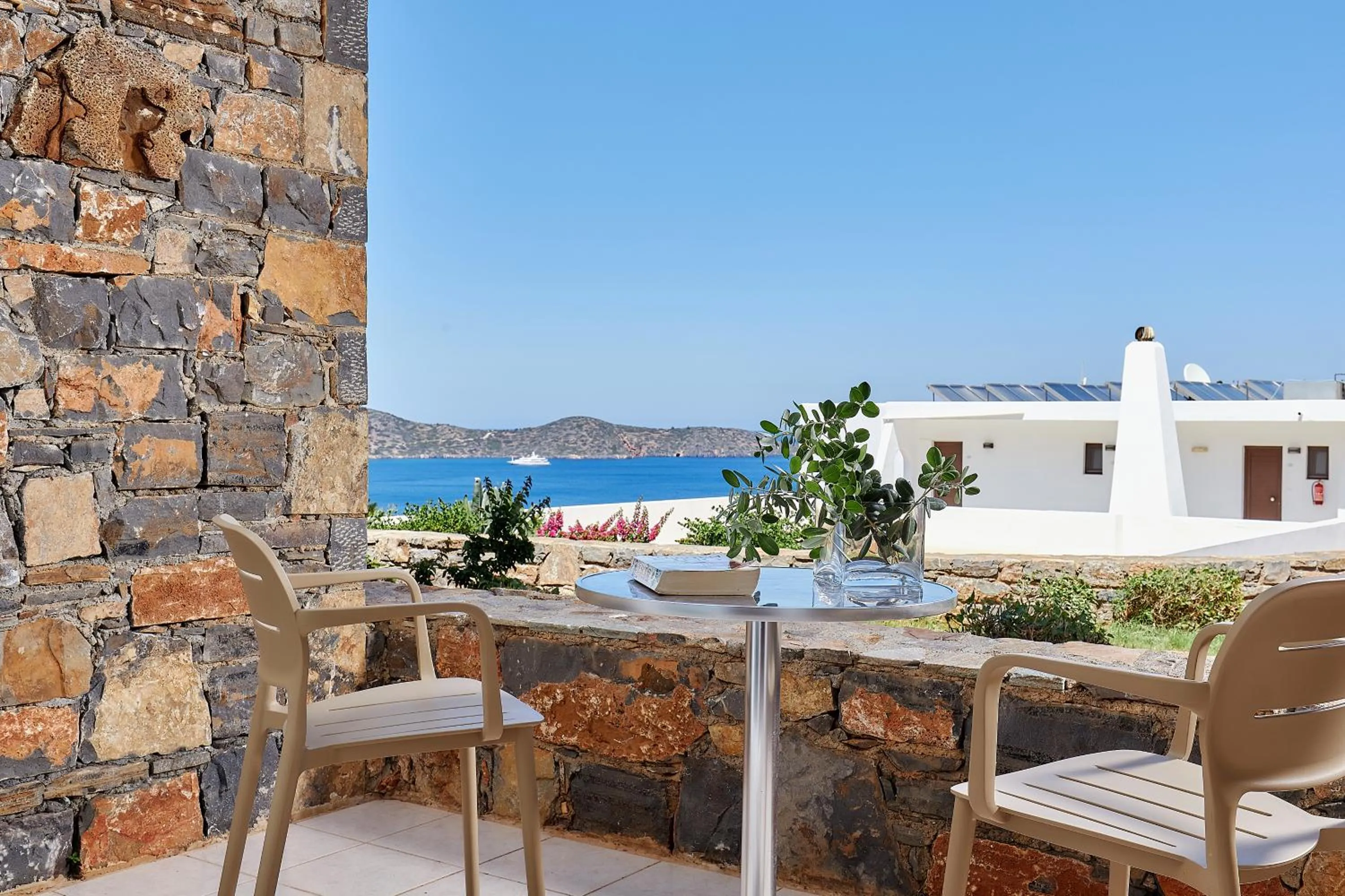 Balcony/Terrace in Elounda Ilion Hotel Bungalows