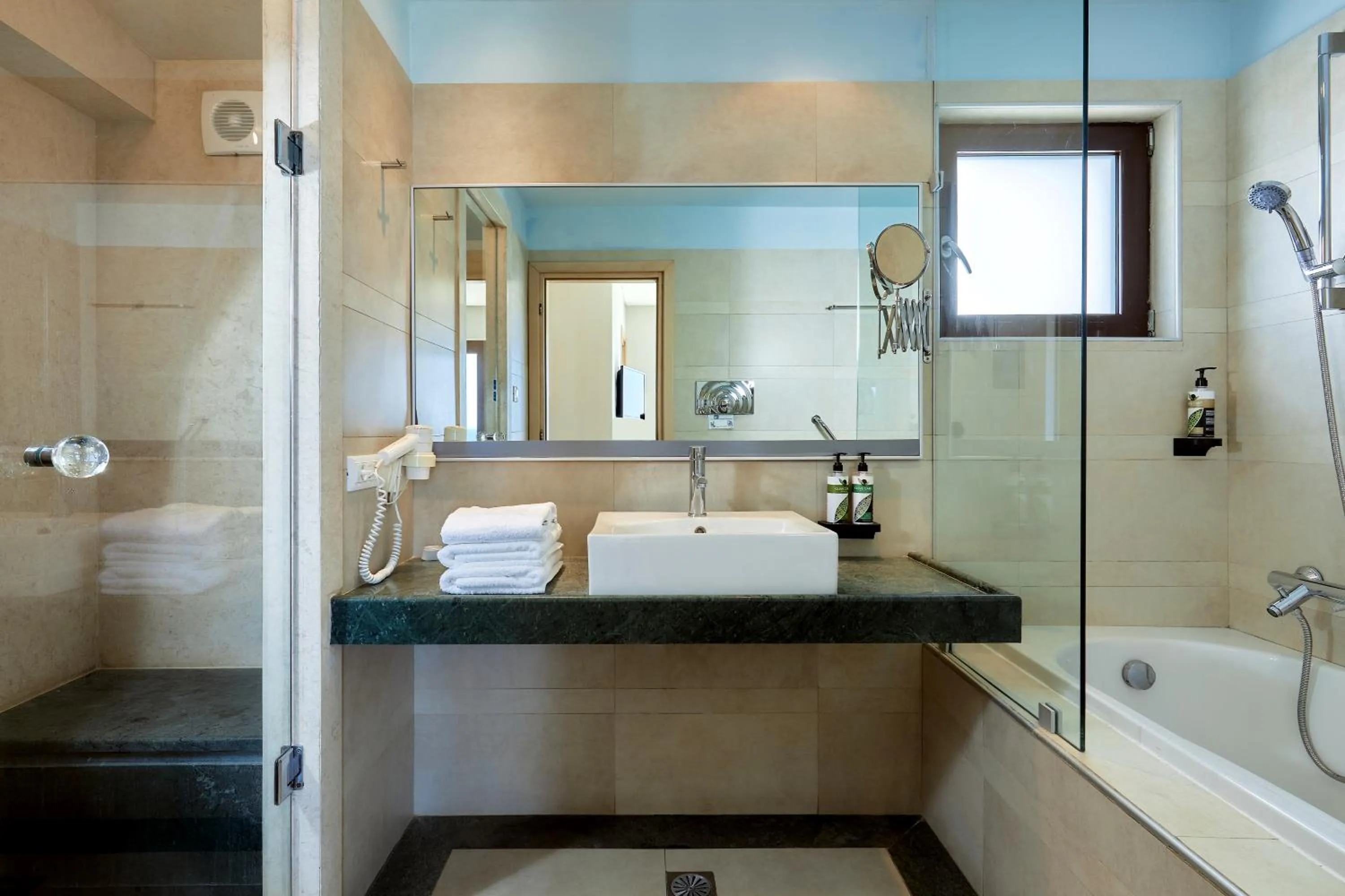 Bathroom in Elounda Ilion Hotel Bungalows