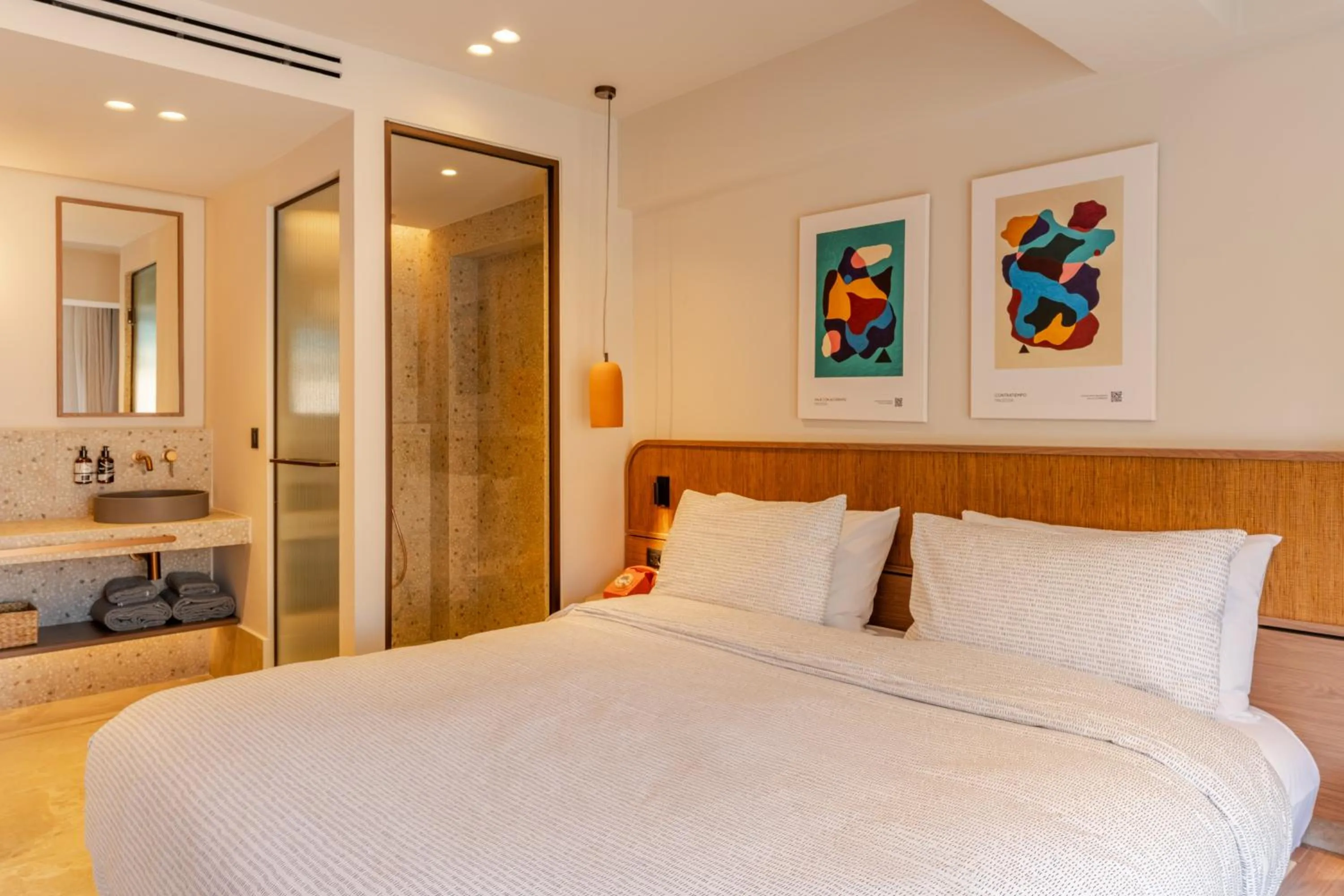 Bed in INNSiDE by Melia Elounda