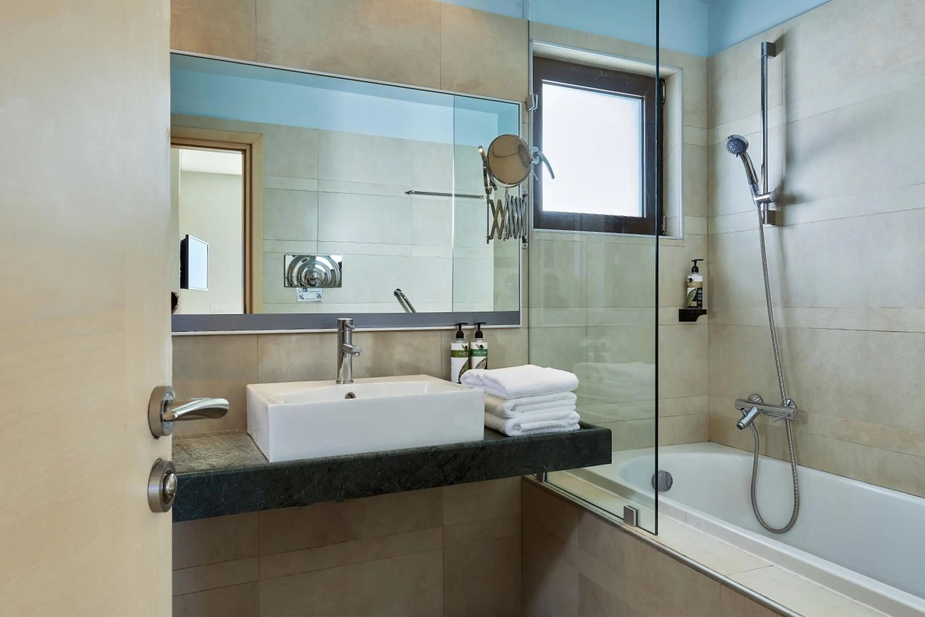 Bathroom in Elounda Ilion Hotel Bungalows