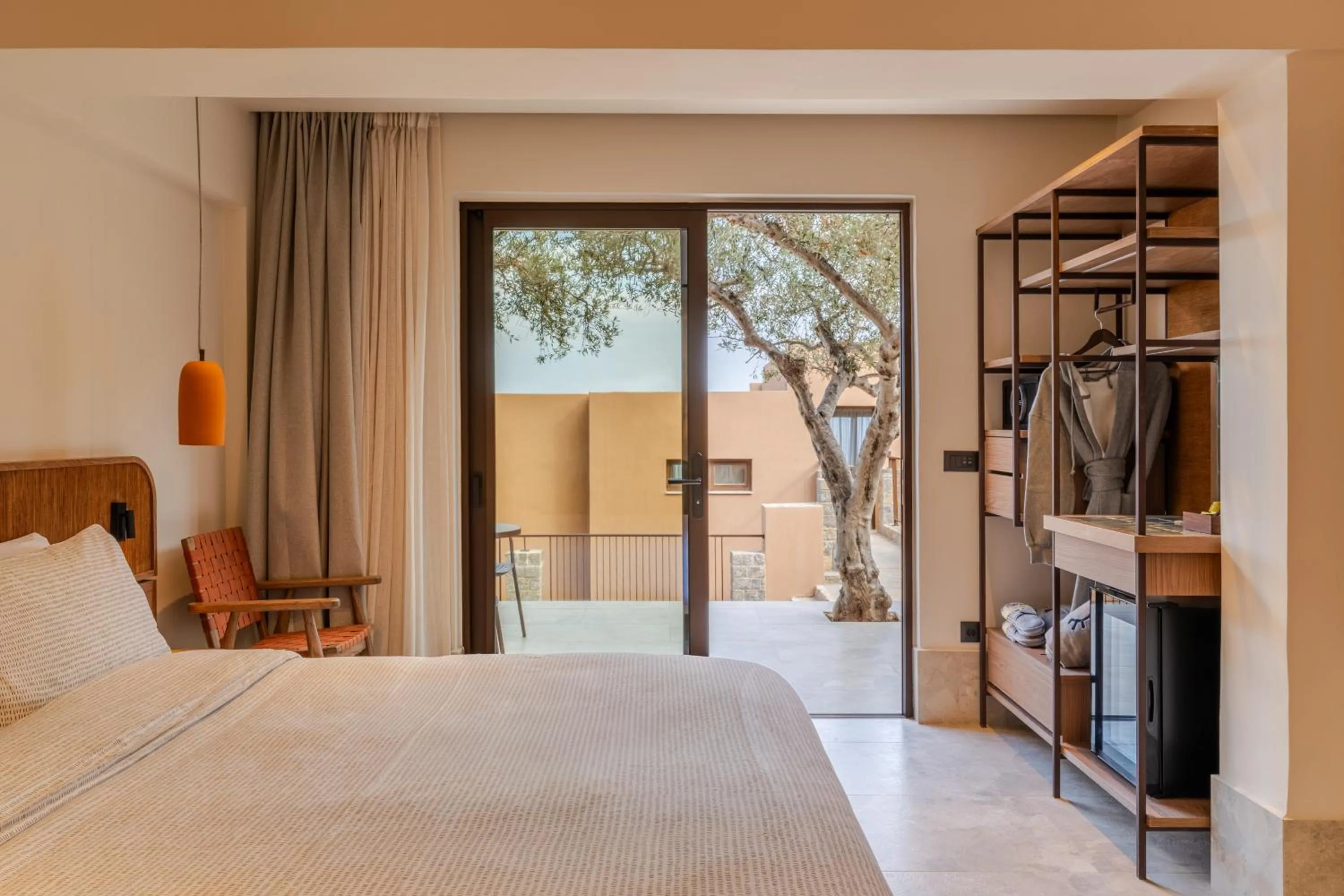 Bed in INNSiDE by Melia Elounda