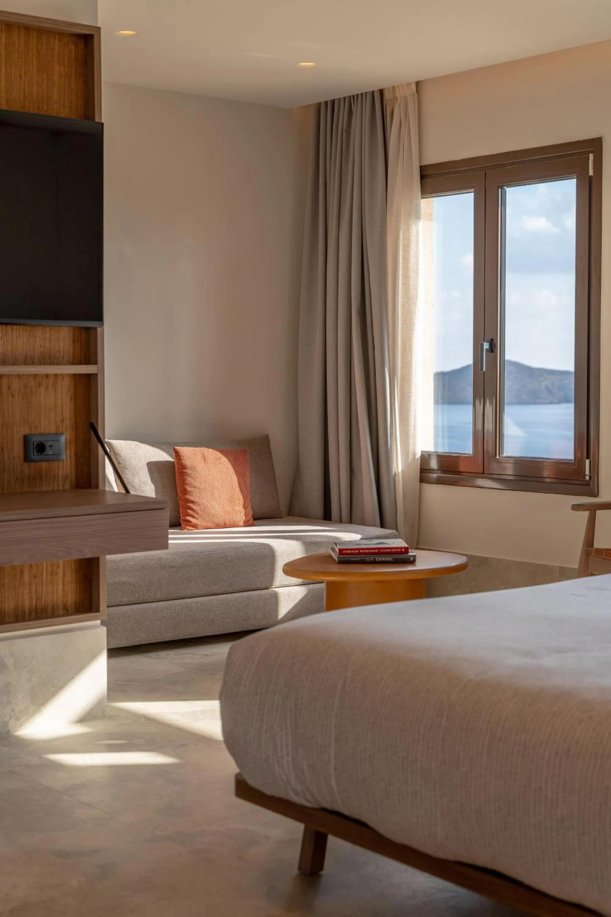 Property building, Bed in INNSiDE Elounda