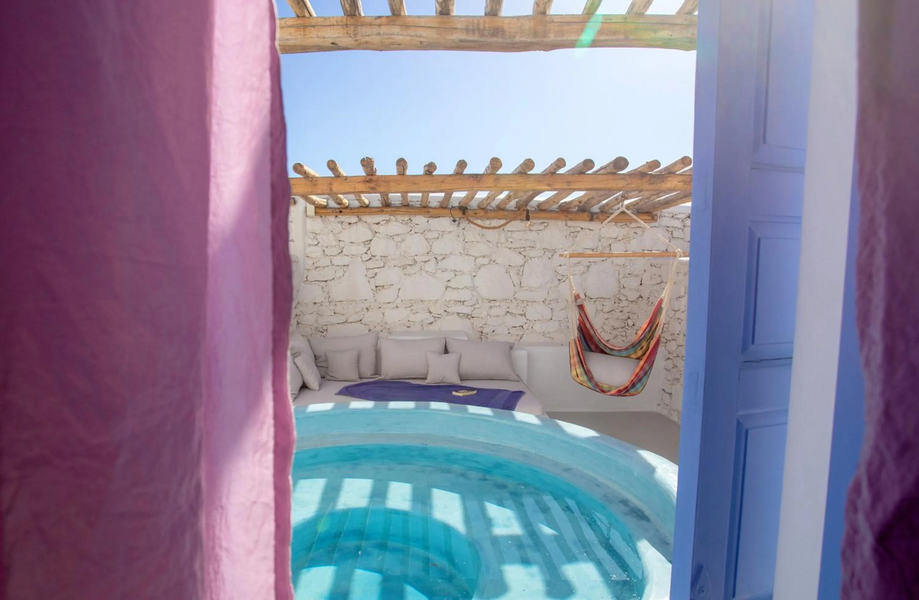 Hot Tub in Apsenti couples only