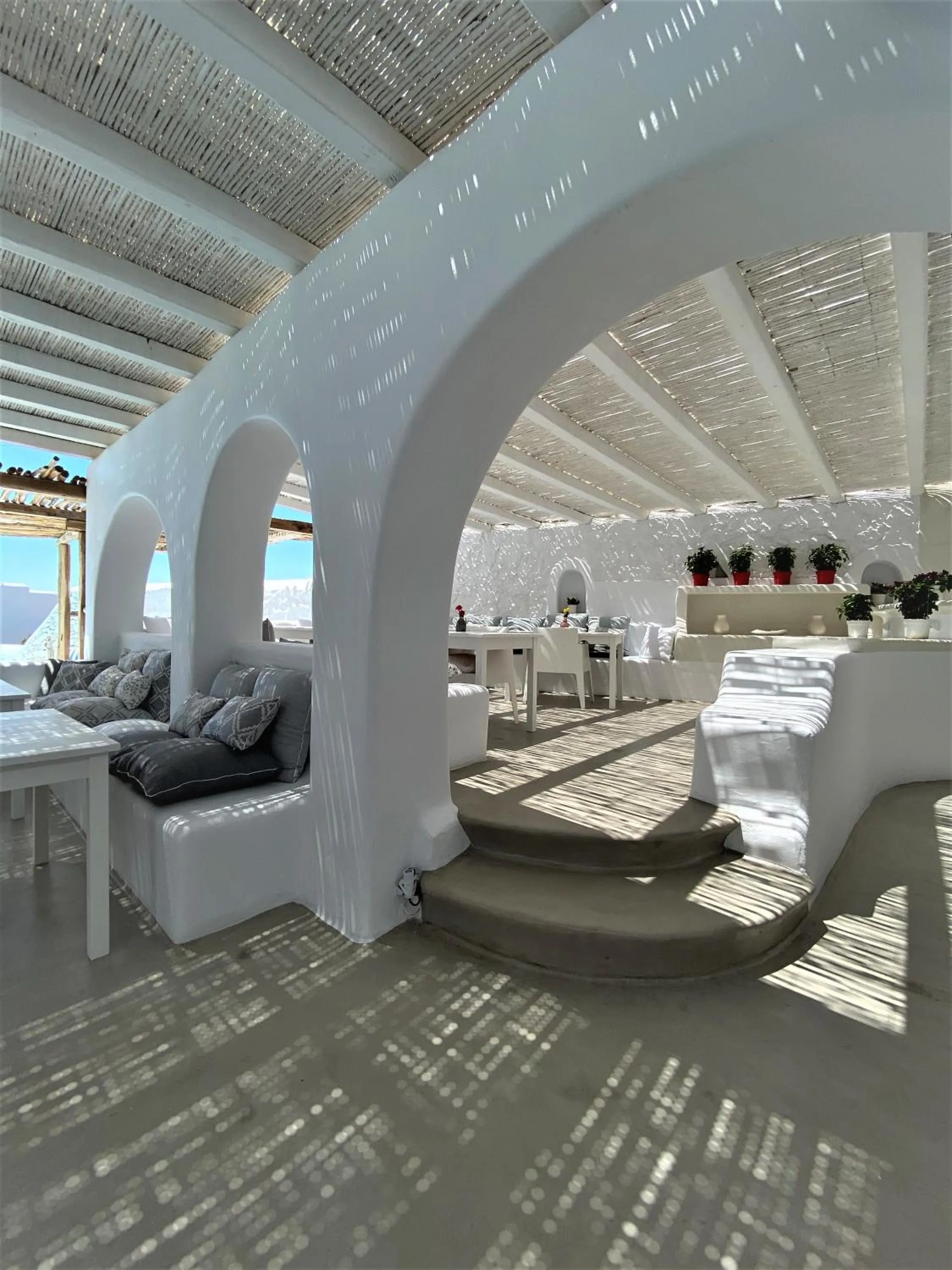 Restaurant/places to eat in Apsenti couples only