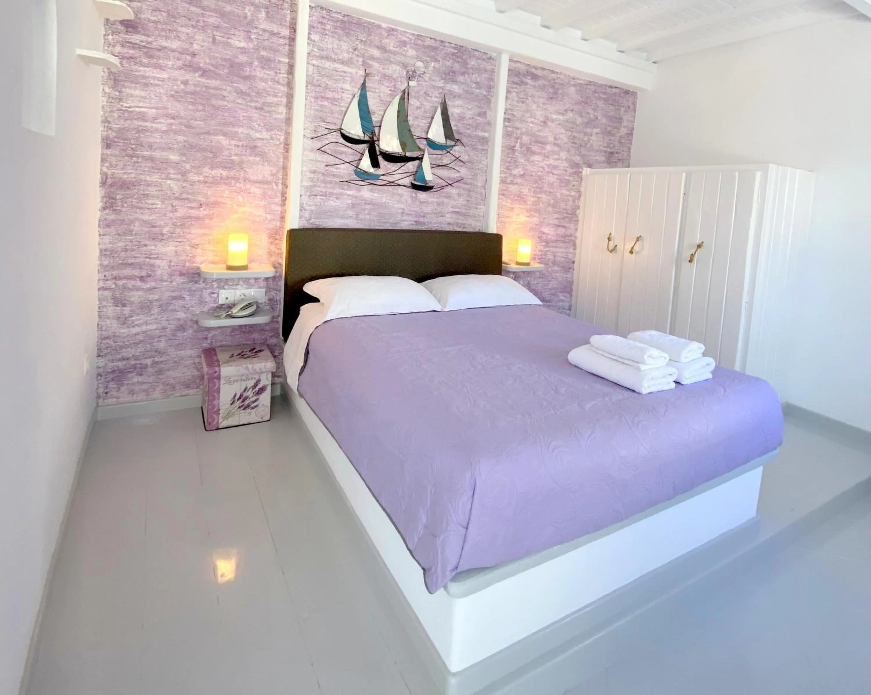 Bed in Apsenti couples only