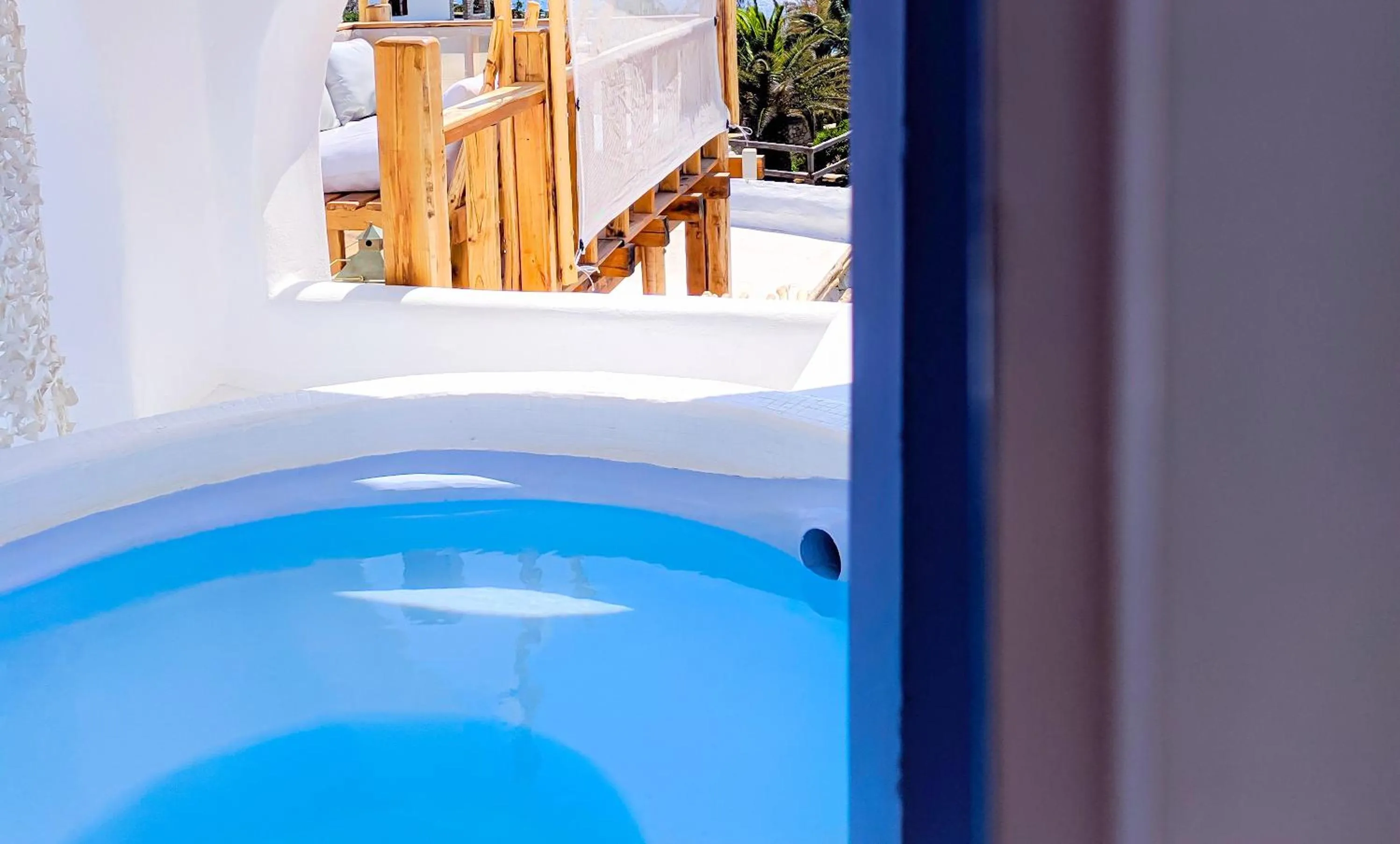 Patio in Apsenti couples only