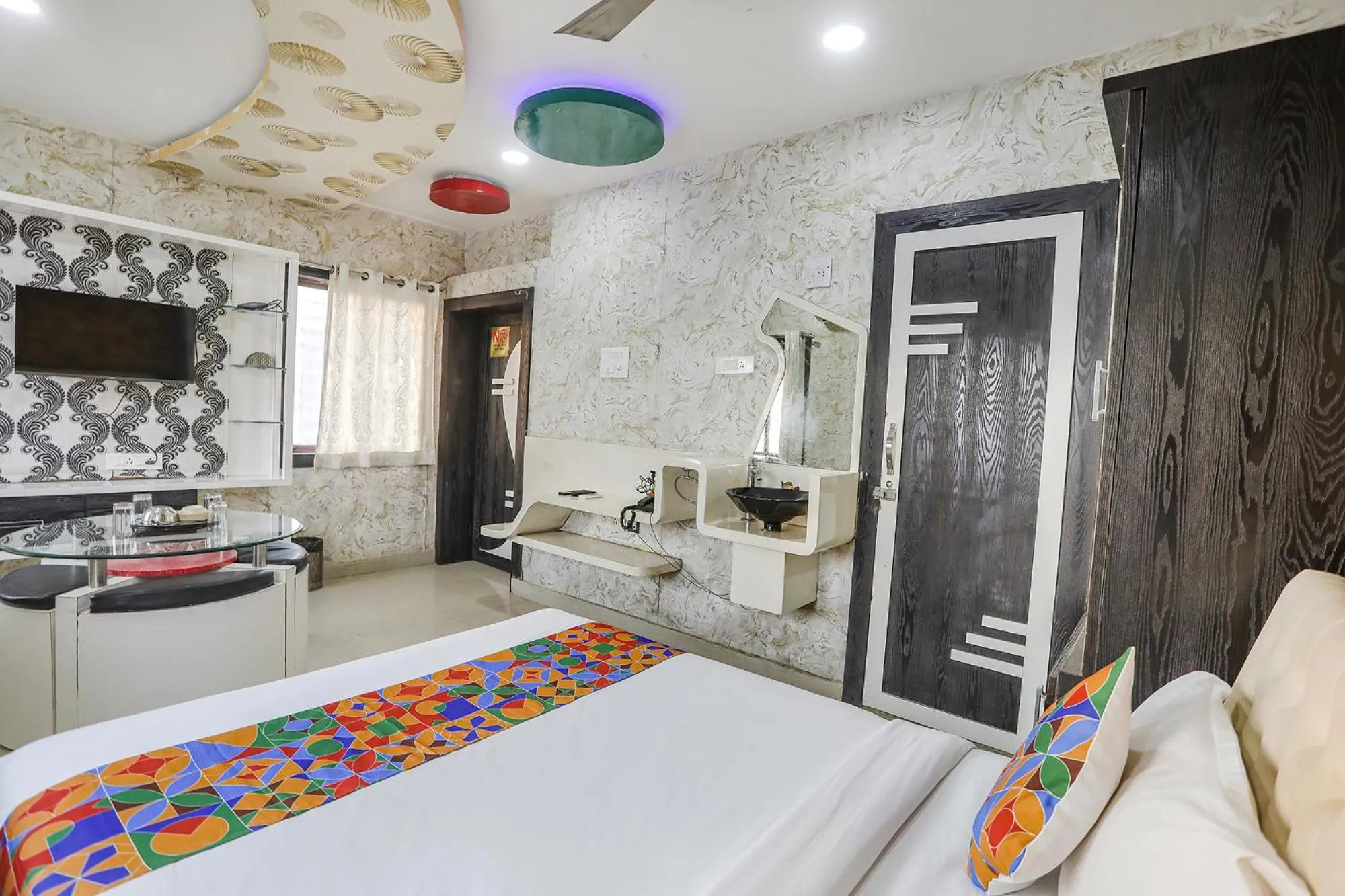 Bed in FabHotel Greenland Classic - Bhubaneswar Airport