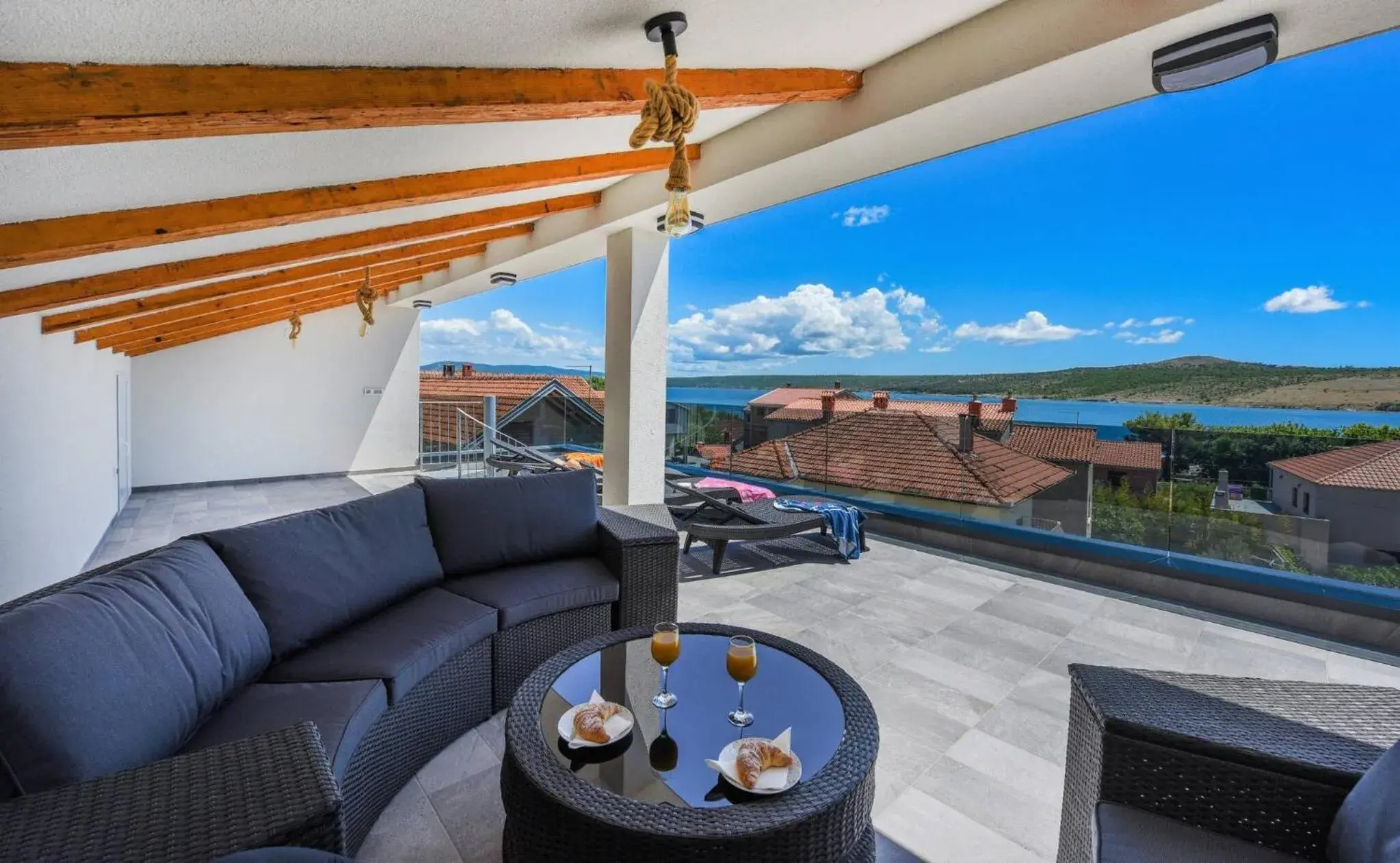 MY DALMATIA - Sea view villa Possedaria with amazing roof terrace MY DALMATIA - Sea view villa Possedaria with amazing roof terrace