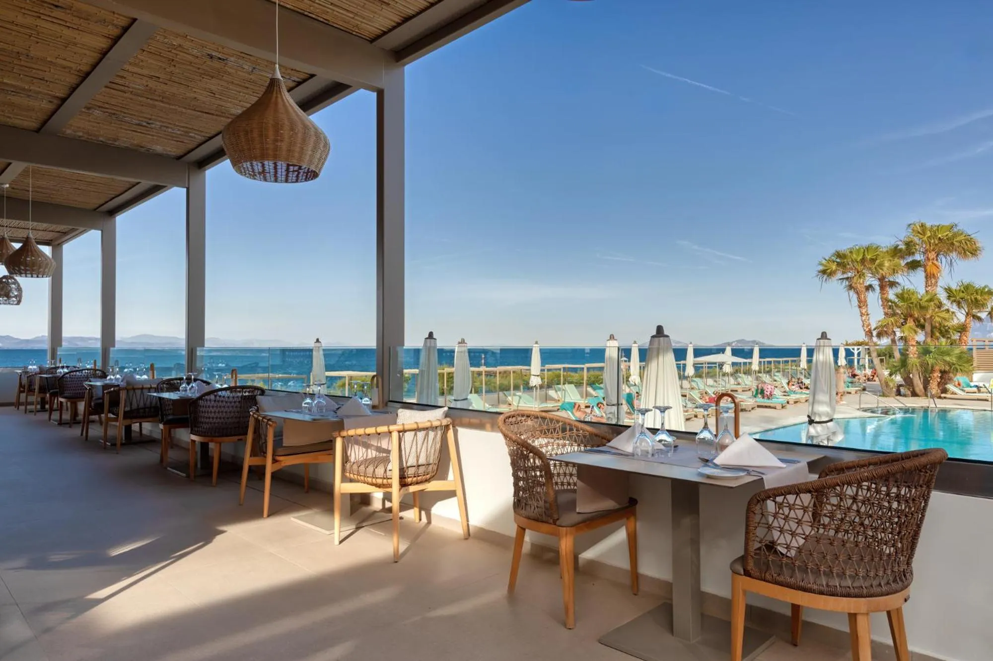 Restaurant/places to eat in Oceanis Beach & Spa Resort