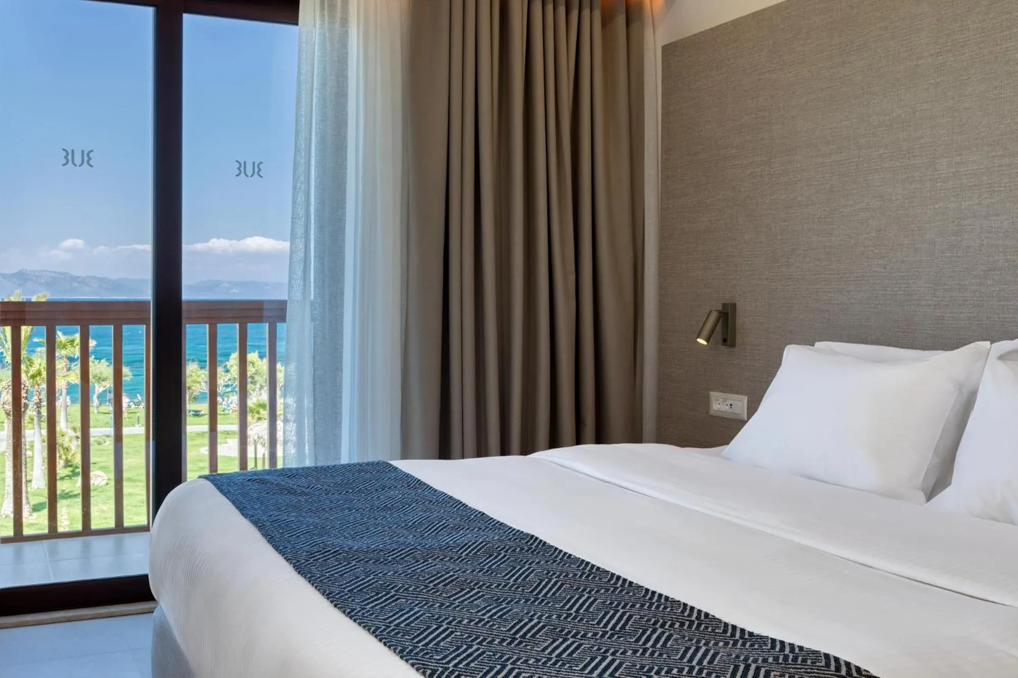 Sea view, Bed in Oceanis Beach & Spa Resort