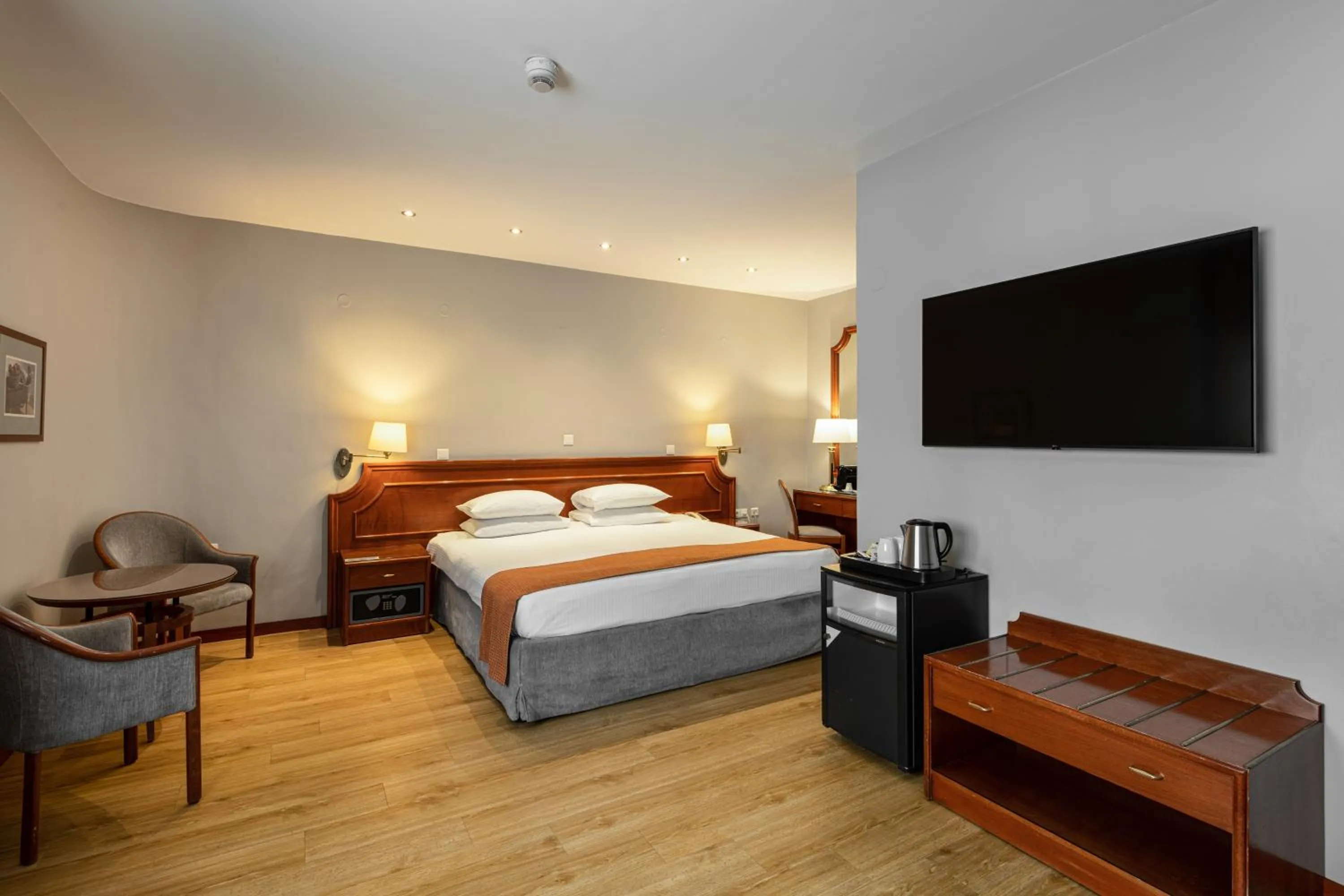 Bed in Holiday Inn Thessaloniki by IHG