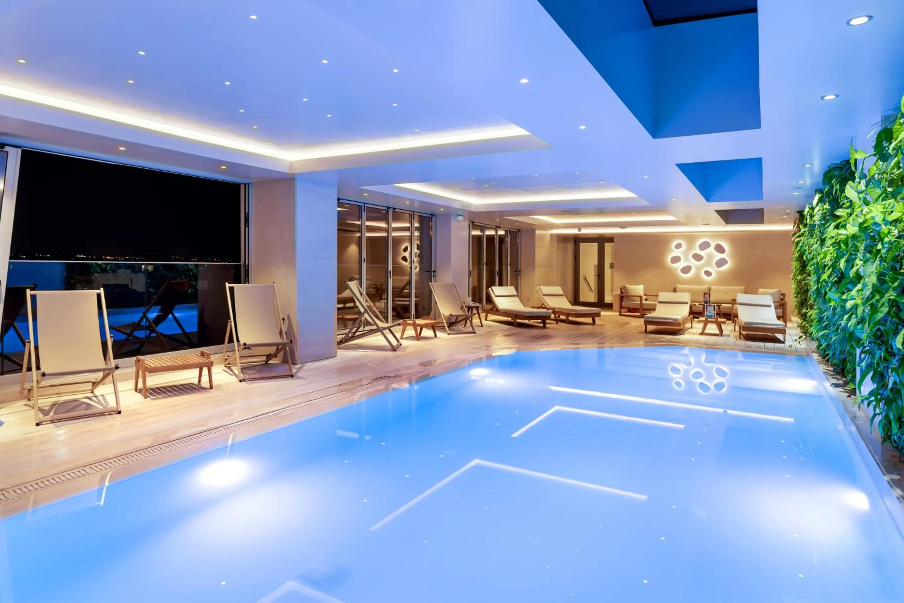 Swimming pool in Holiday Inn Thessaloniki by IHG