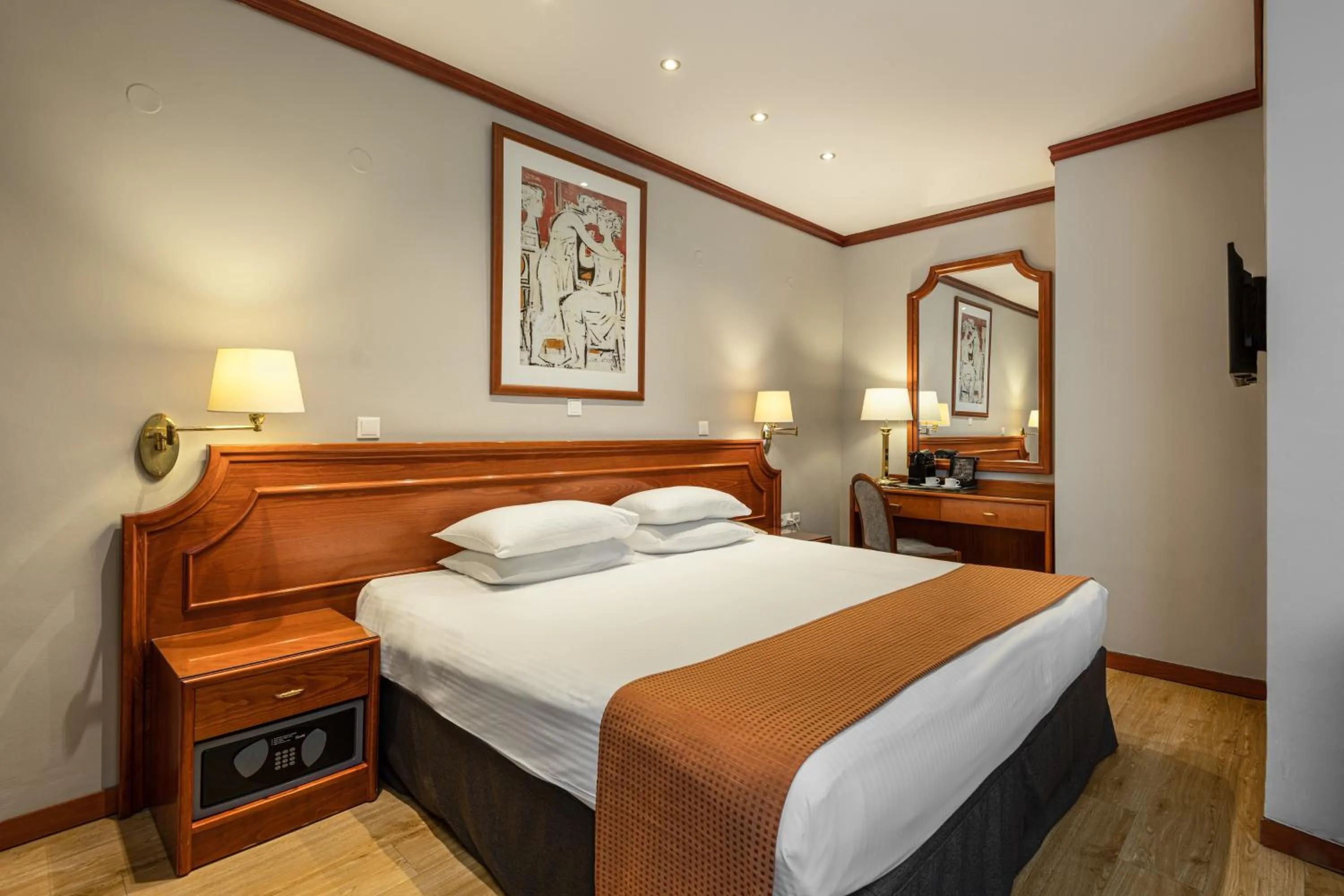 Bed in Holiday Inn Thessaloniki by IHG