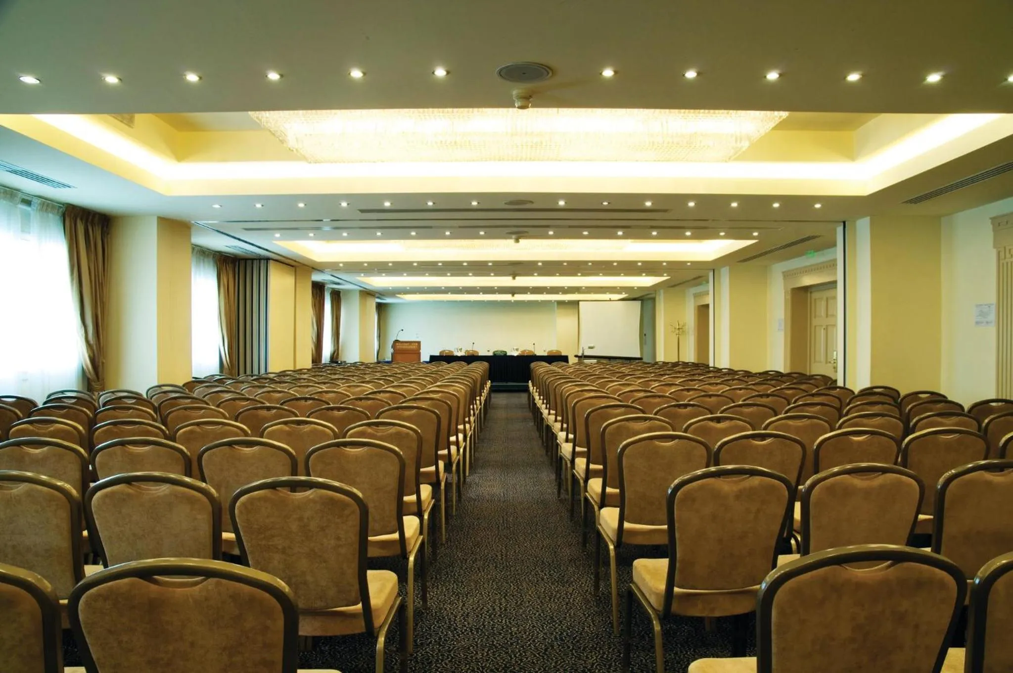 Meeting/conference room in Holiday Inn Thessaloniki by IHG
