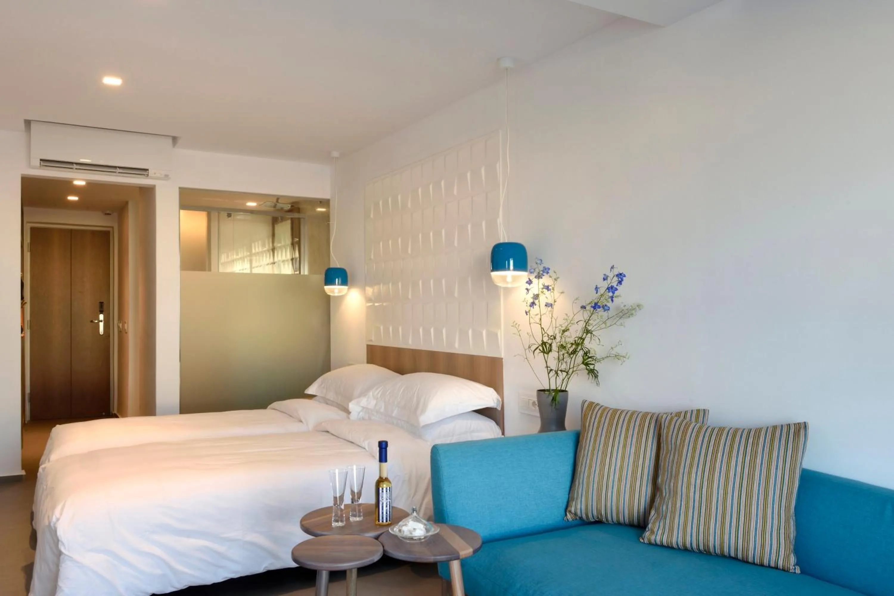 Photo of the whole room in Myconian Korali Relais & Chateaux