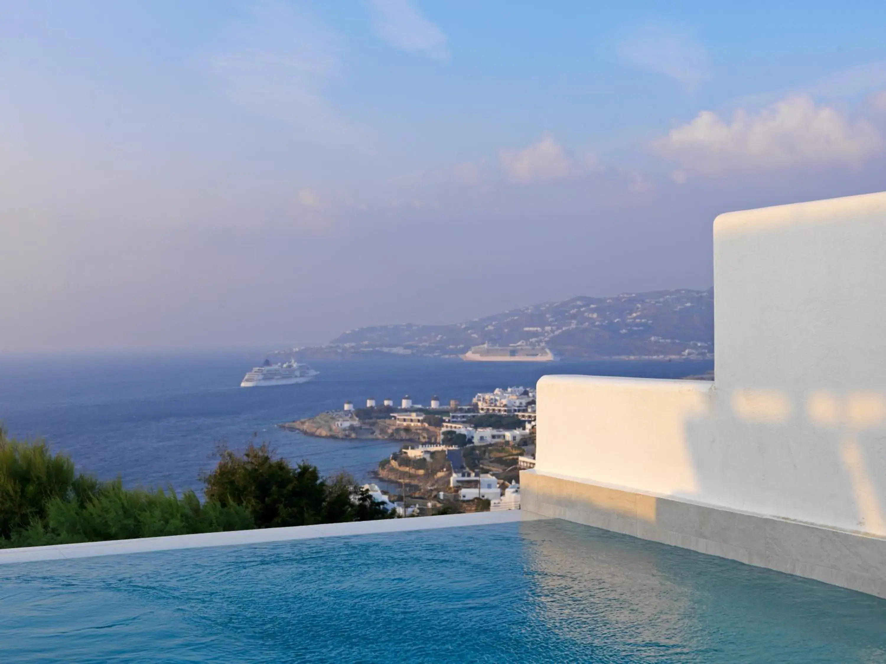 Suite with Private Pool in Myconian Korali Relais & Chateaux Suite with Private Pool in Myconian Korali Relais & Chateaux