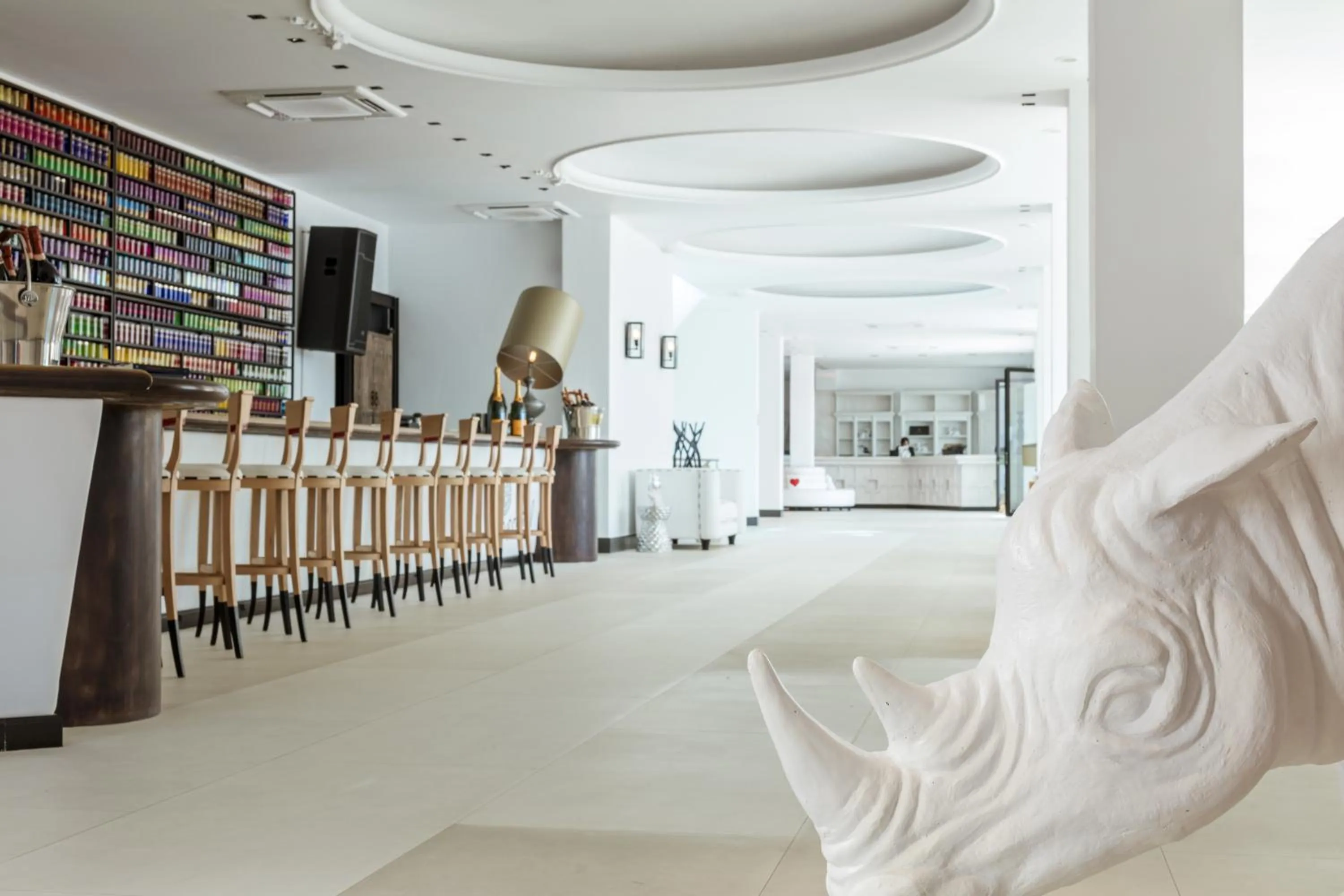 Lounge or bar in Myconian Imperial - Leading Hotels of the World