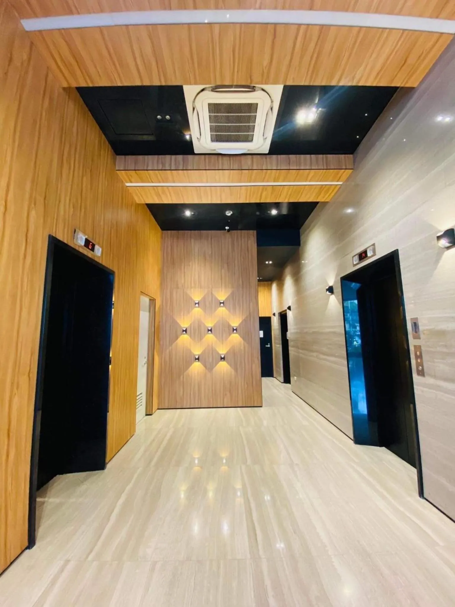 elevator in Your Home Near The City Life