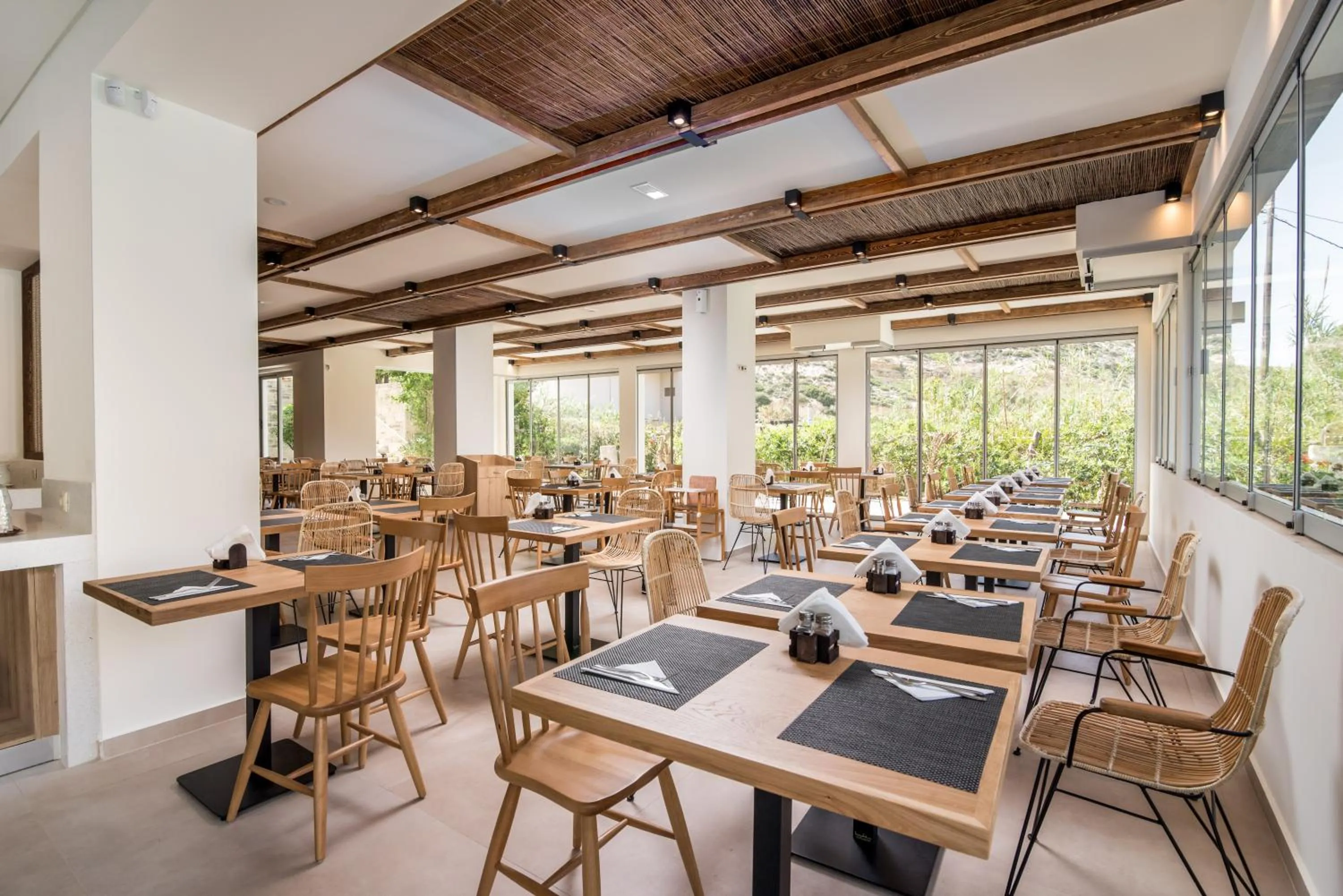 Restaurant/places to eat in Matala Bay Hotel