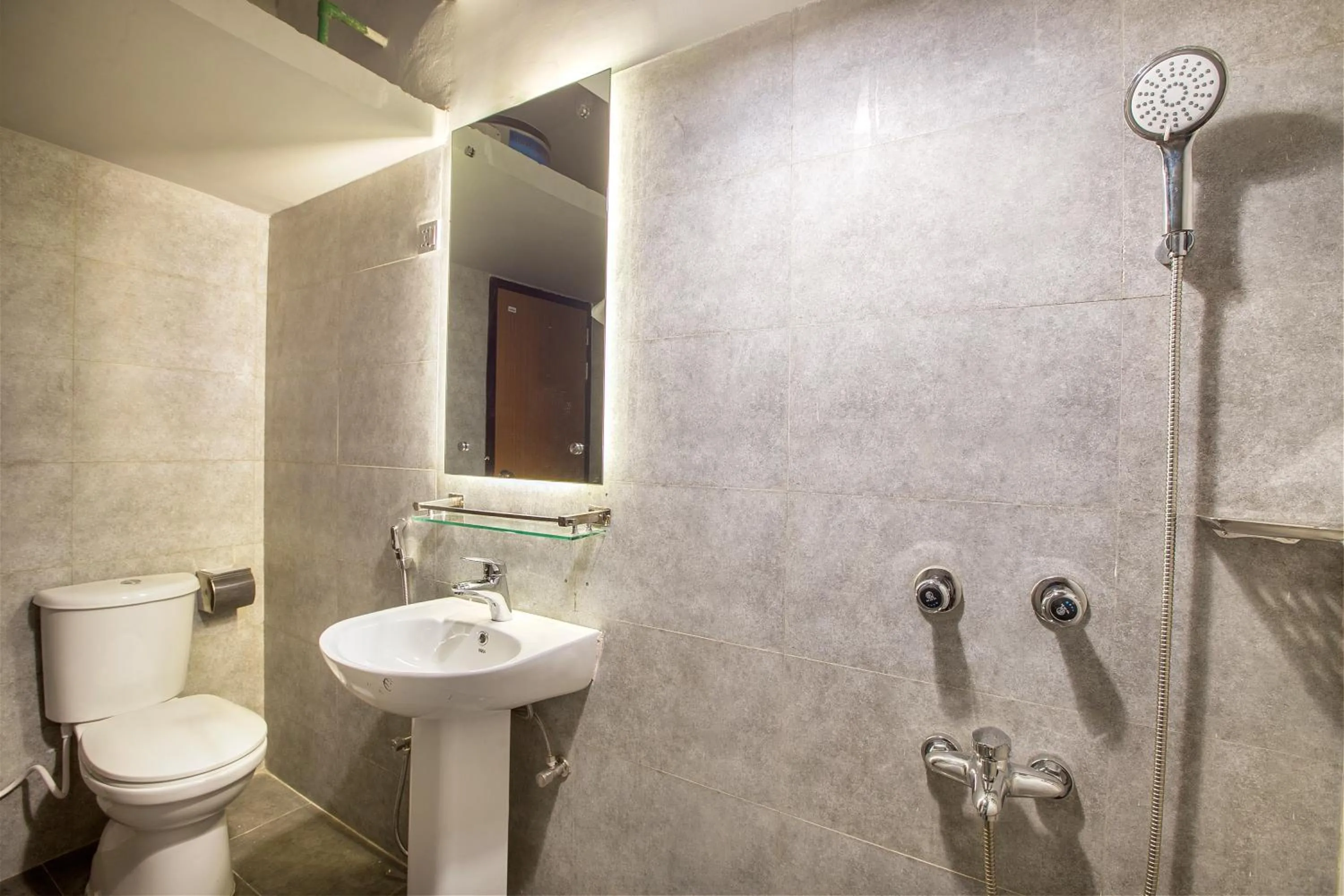 Shower in Rahma’s B&B