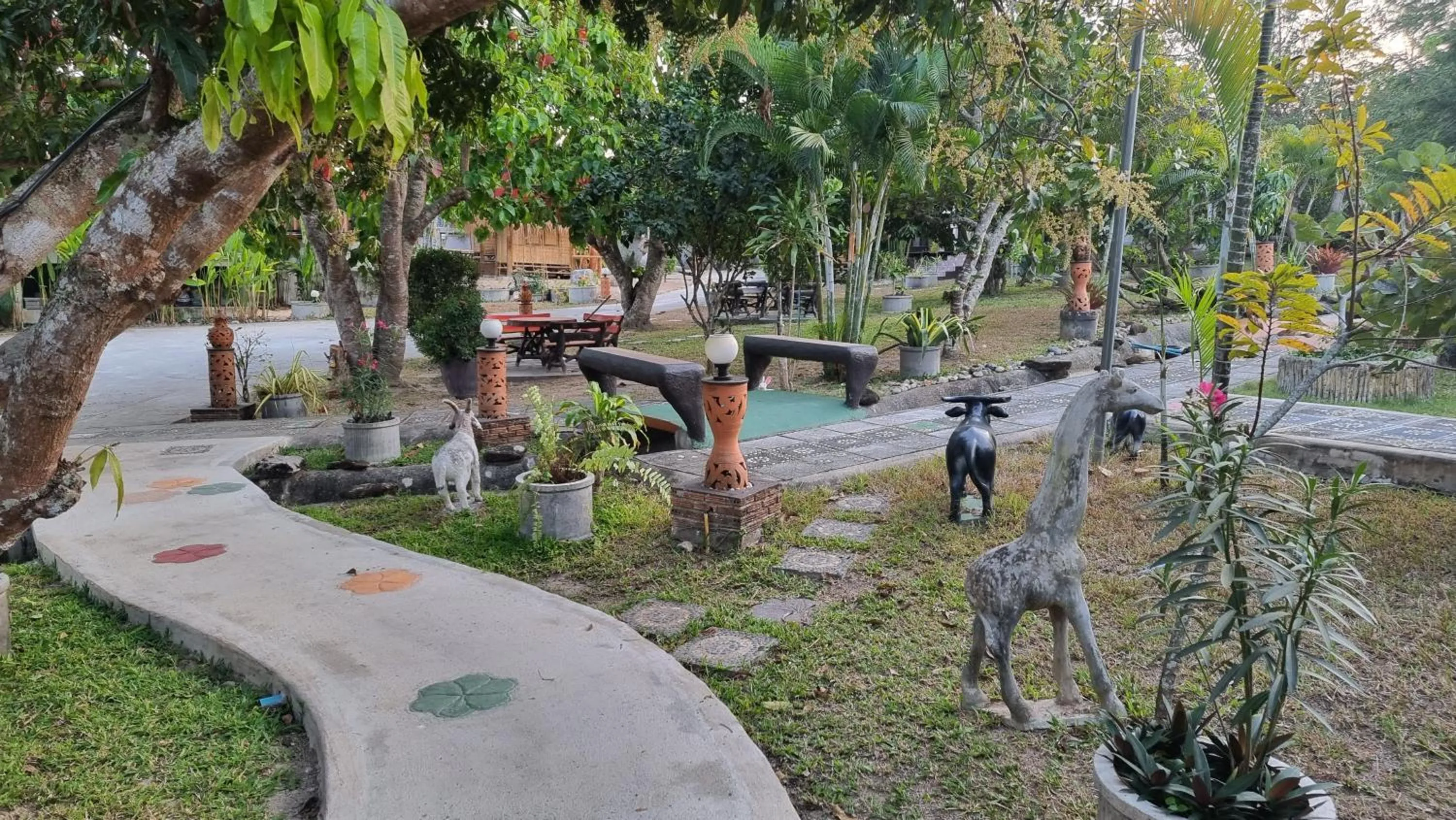 Garden in Butsaba Garden Resort