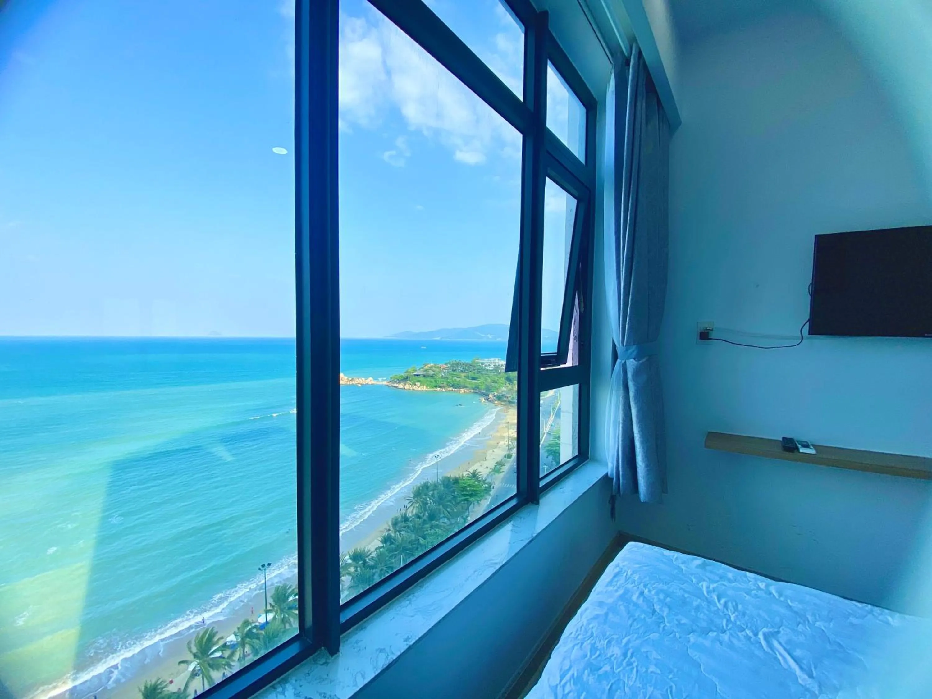 Bed in Ocean Dream Apartment Nha Trang