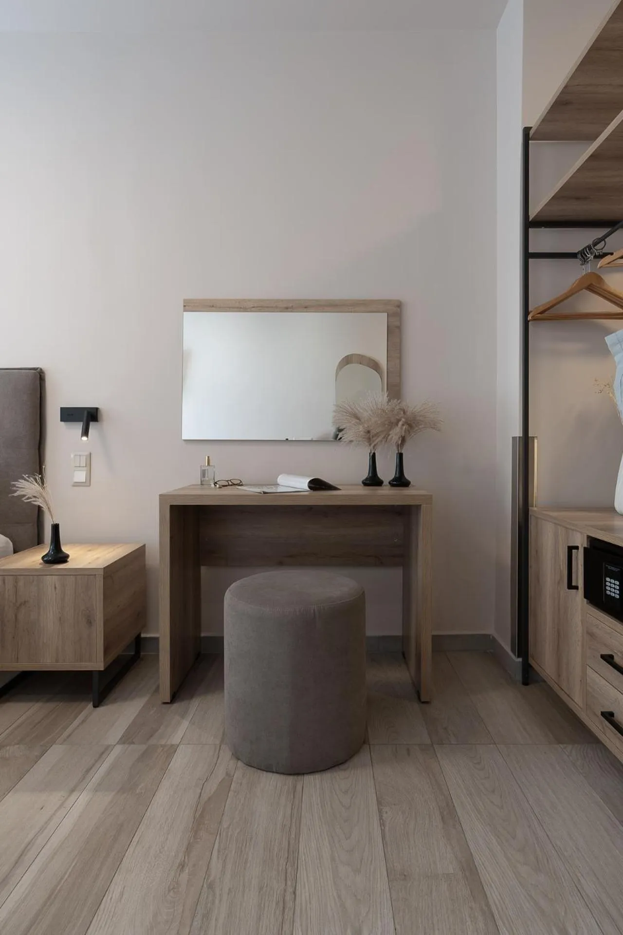 Decorative detail in Piraeus City Hotel