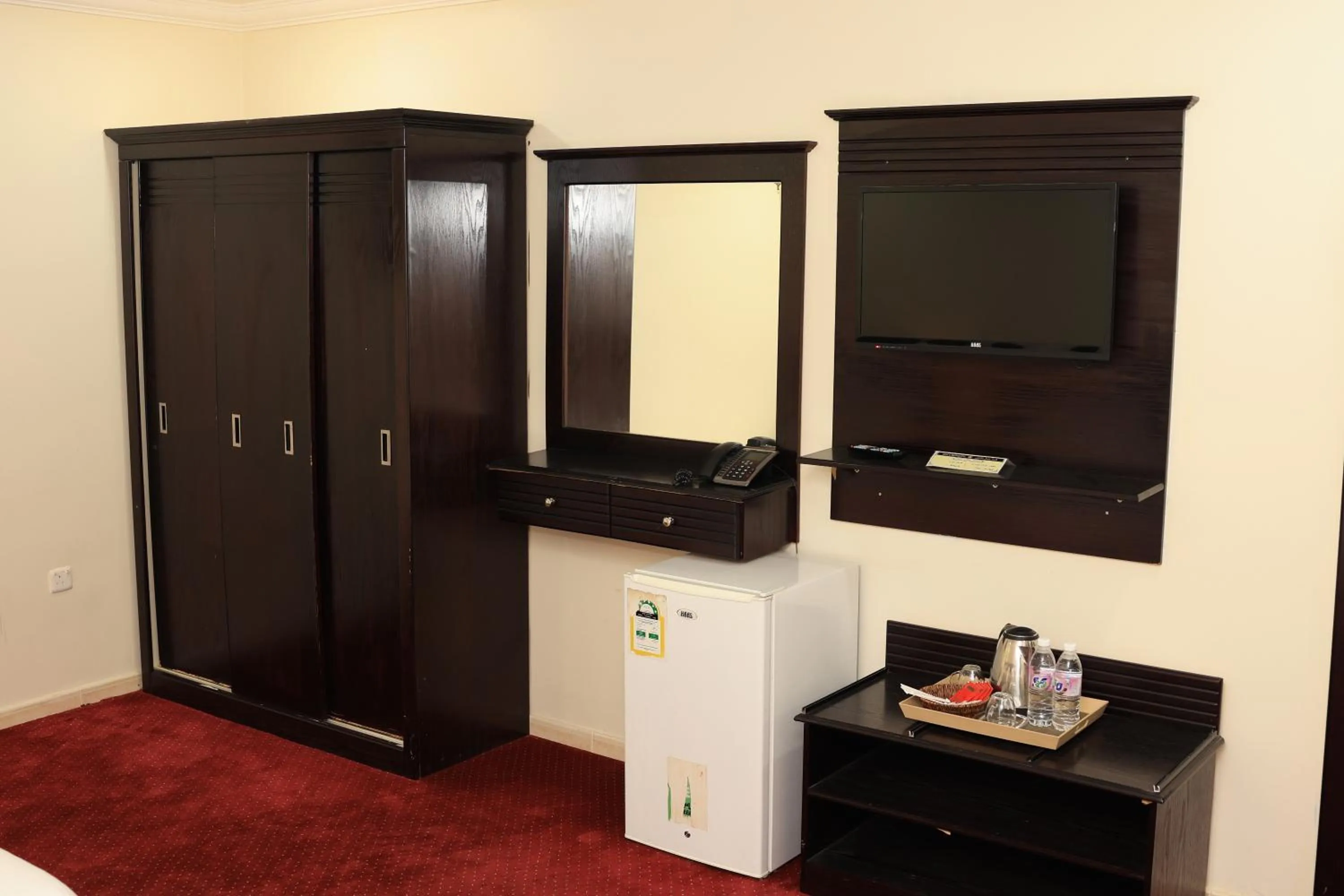 wardrobe in Royal Almashaer