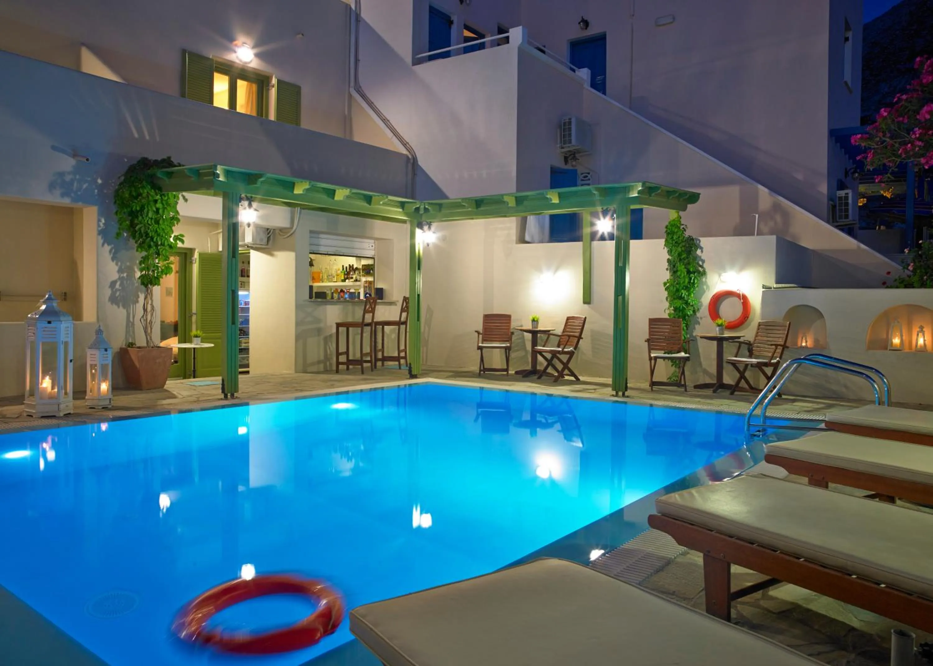 Swimming pool in Studios Marios