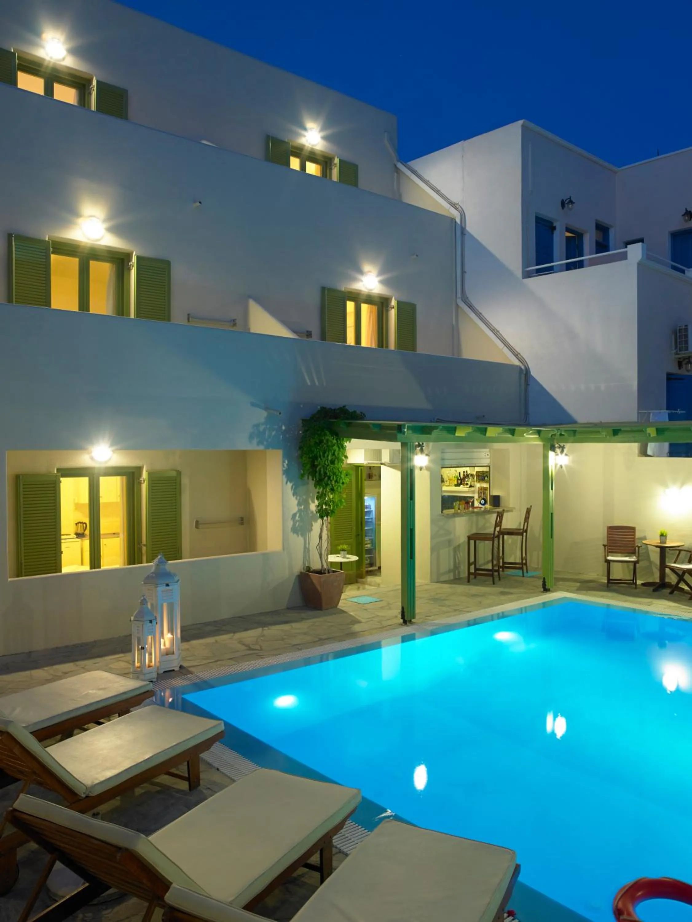 Facade/entrance in Studios Marios