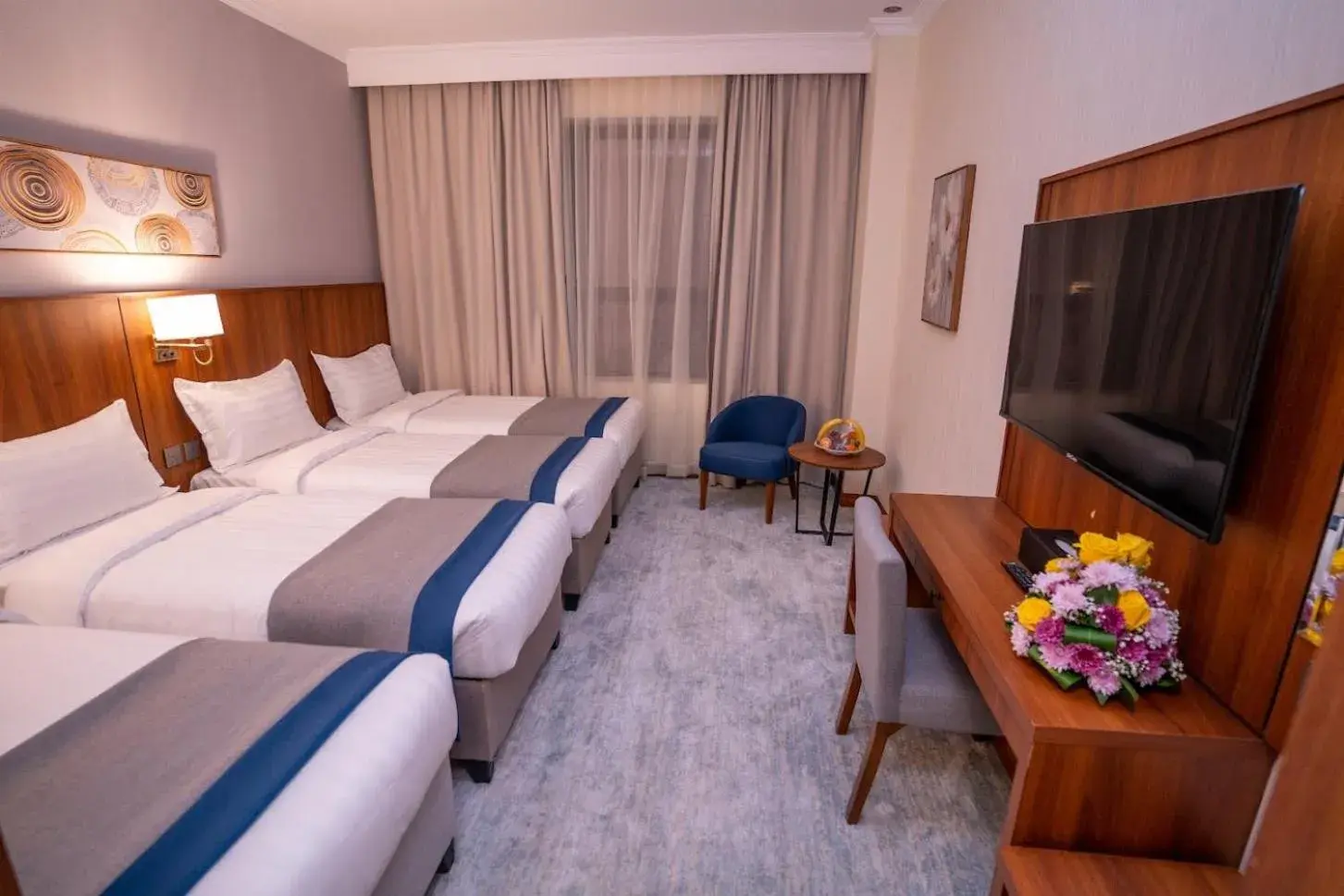 Quadruple Room with Private Bathroom in Nusk Al Hijrah Quadruple Room with Private Bathroom in Nusk Al Hijrah