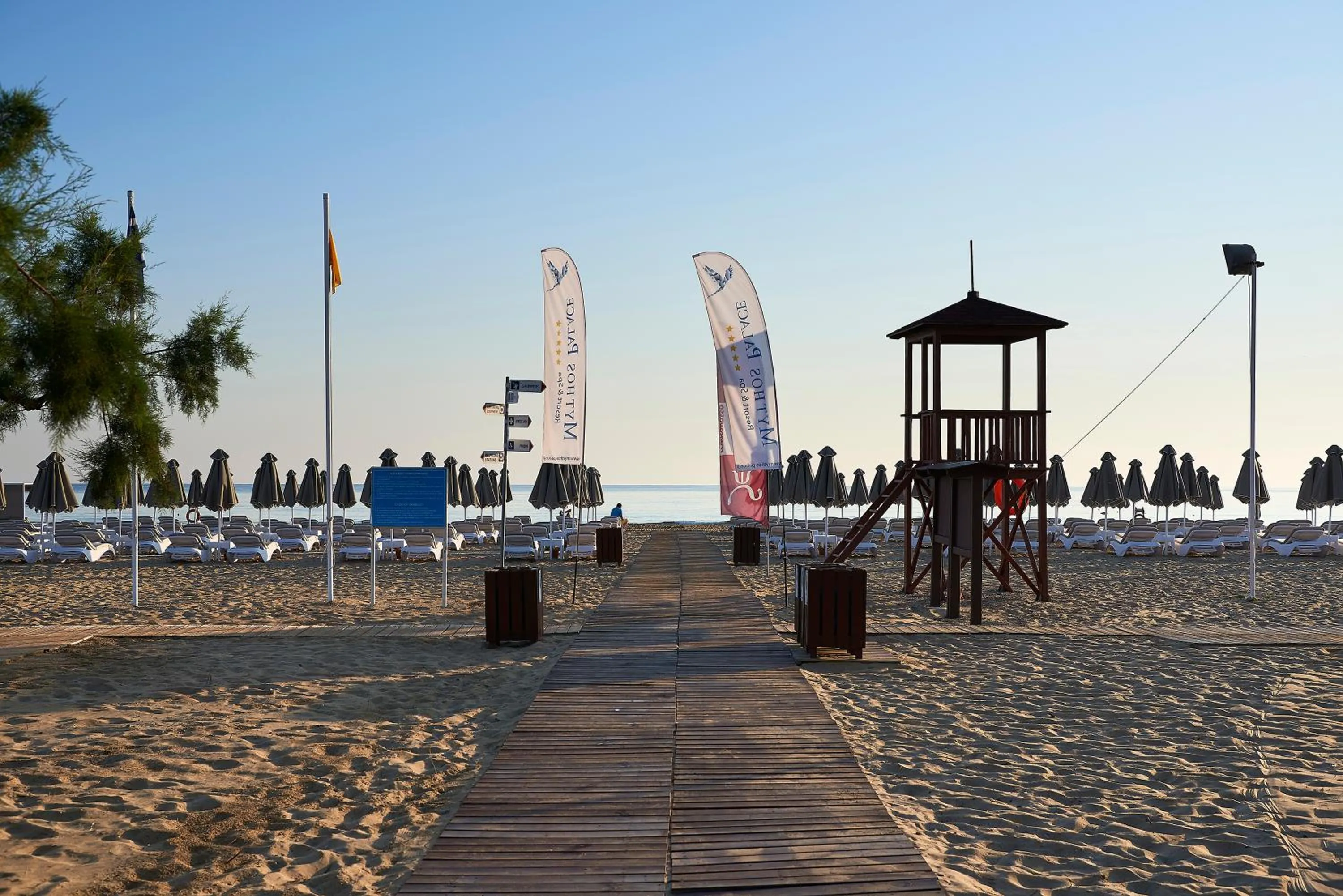 Beach in Mythos Palace Resort & Spa