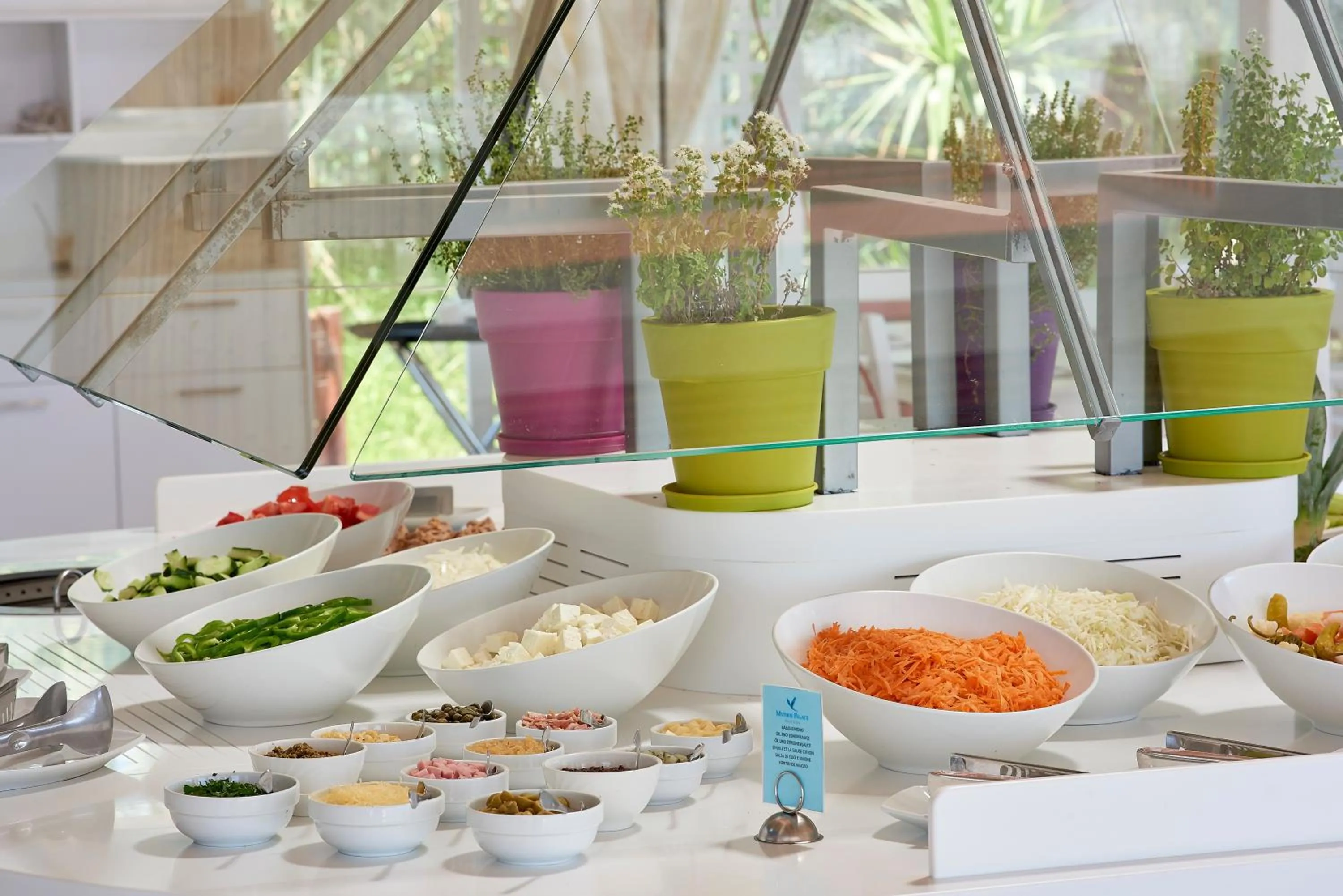 Restaurant/places to eat in Mythos Palace Resort & Spa