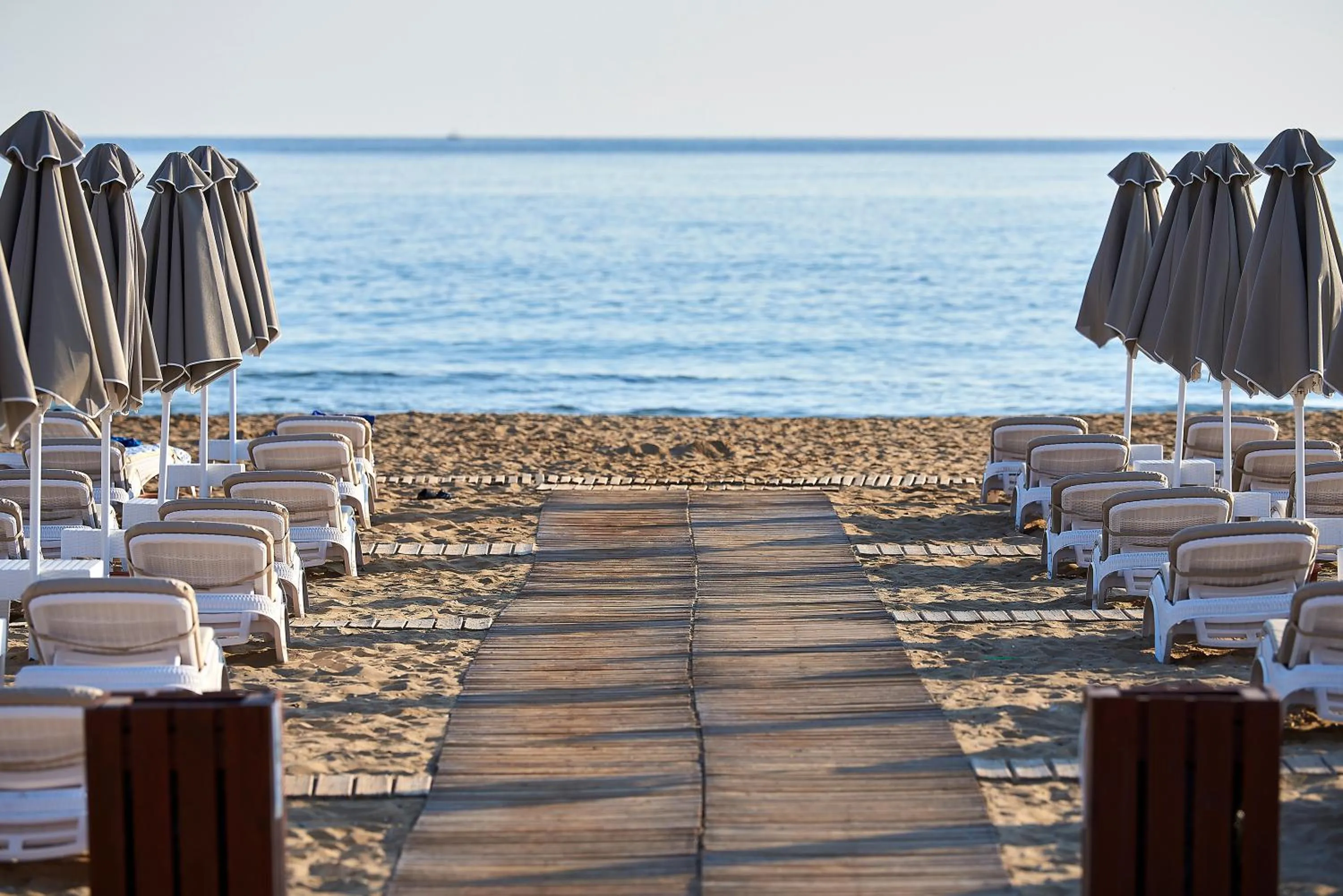 Beach in Mythos Palace Resort & Spa