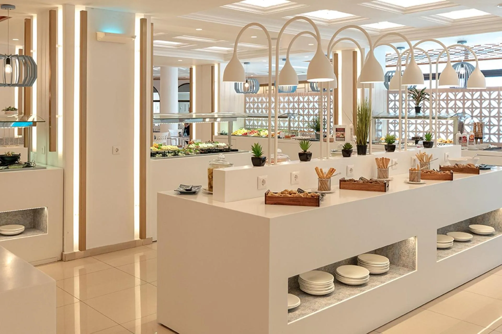 Restaurant/places to eat in Mythos Palace Resort & Spa