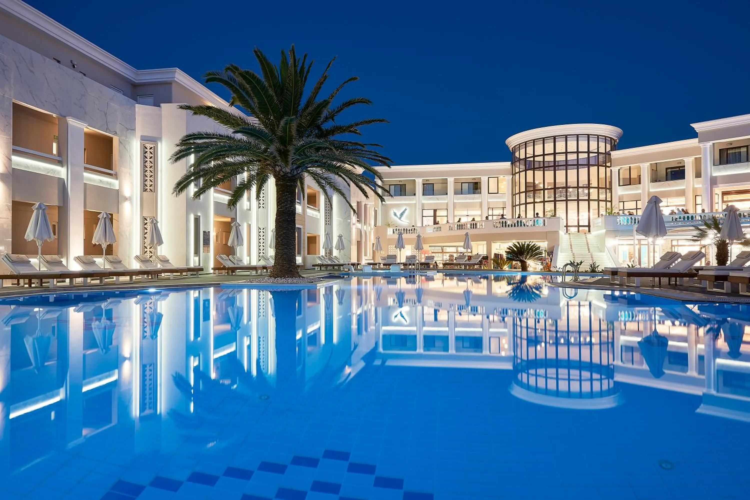 Swimming pool in Mythos Palace Resort & Spa