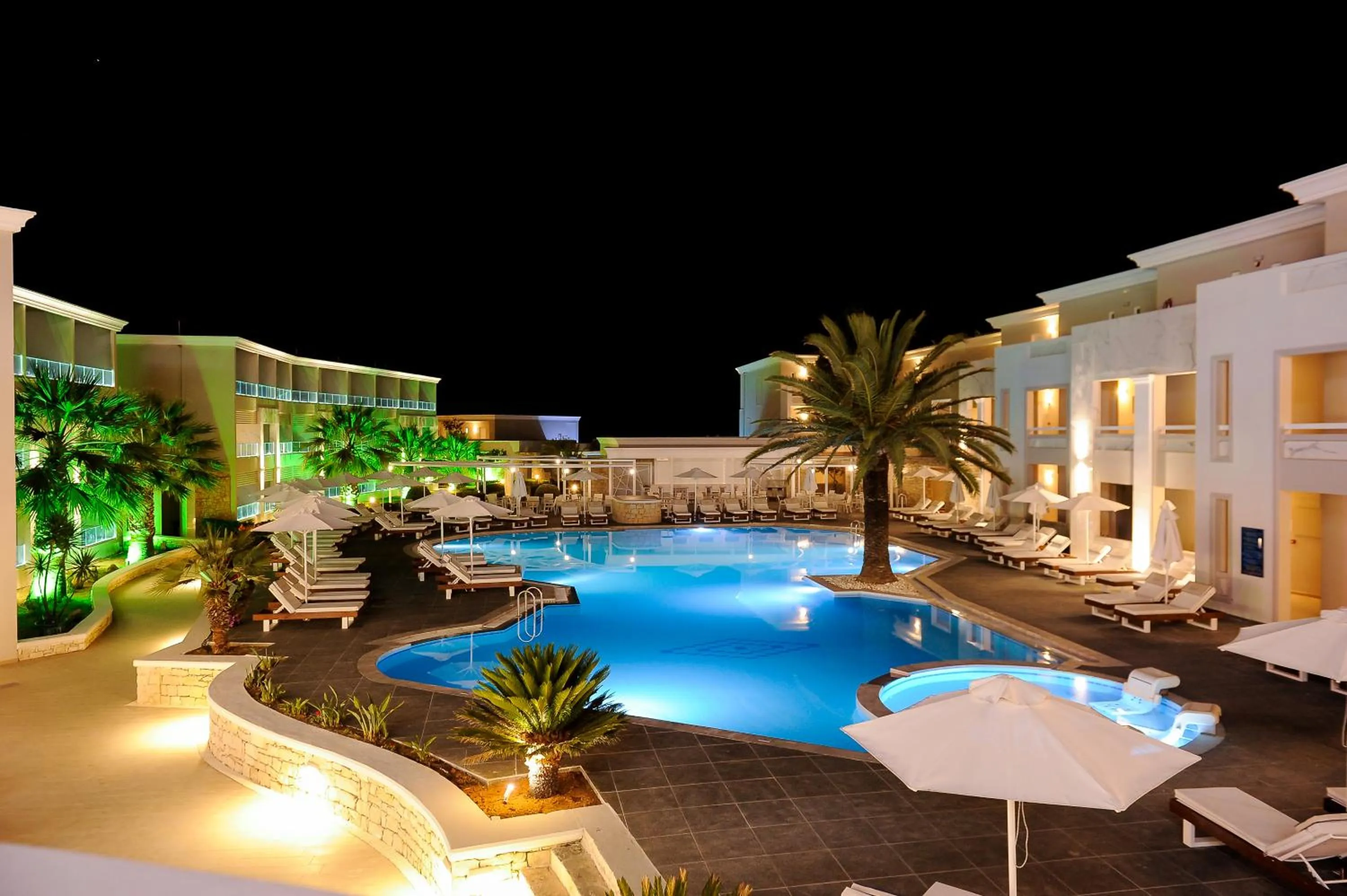 Swimming pool in Mythos Palace Resort & Spa