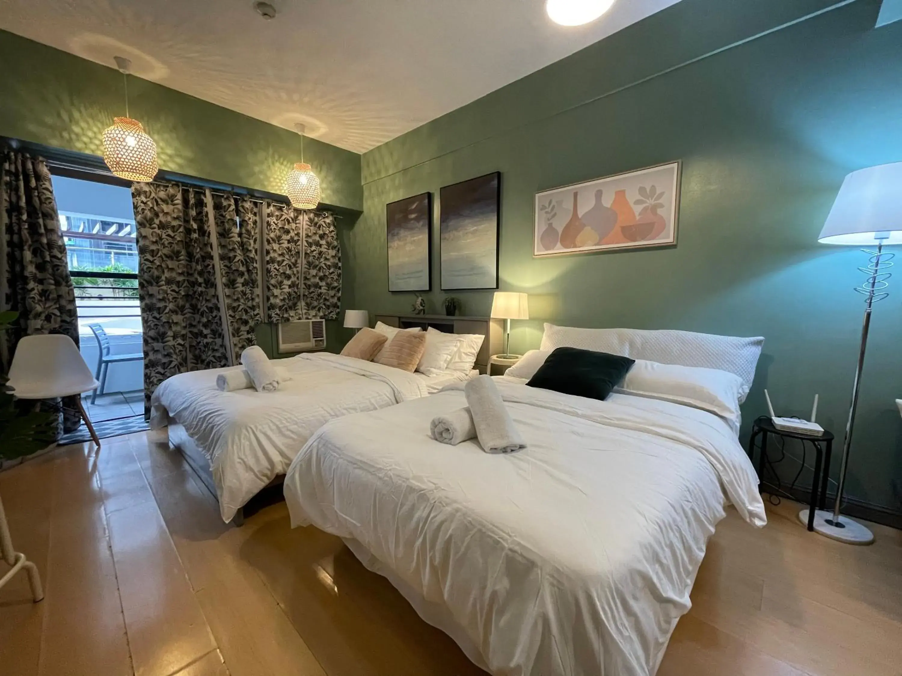 Poolview Family Room Greenbelt Makati Poolview Family Room Greenbelt Makati