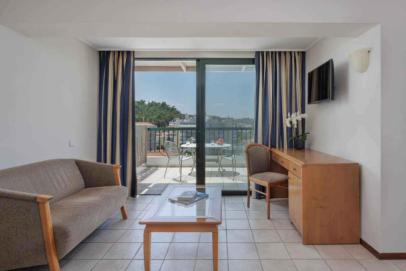 Living room in Sun Beach Hotel