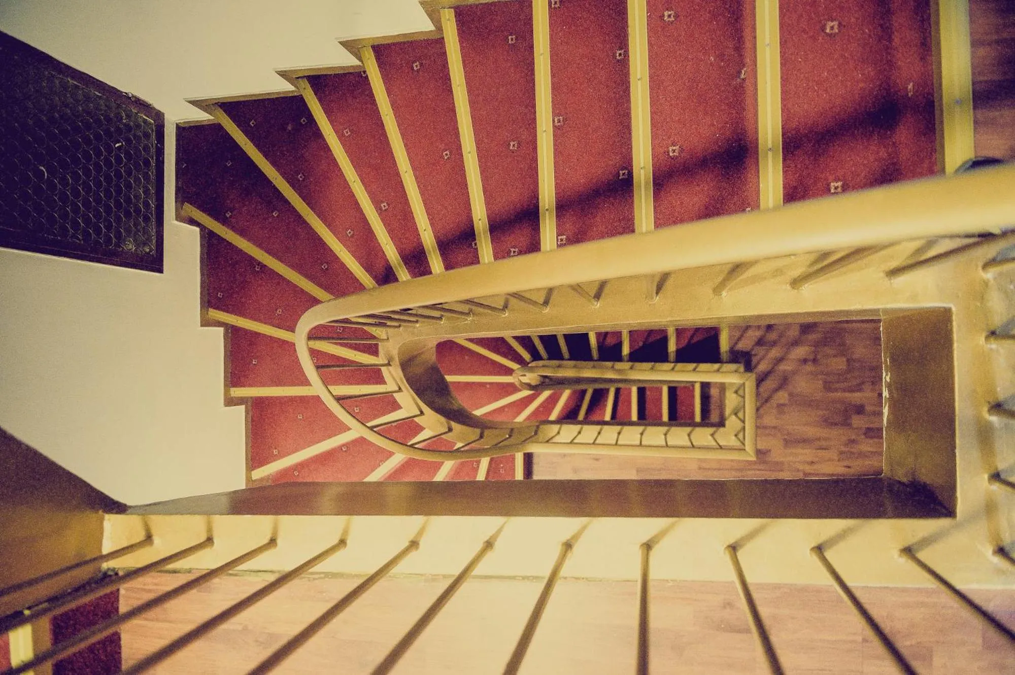 Area and facilities in Athens Odeon Hotel