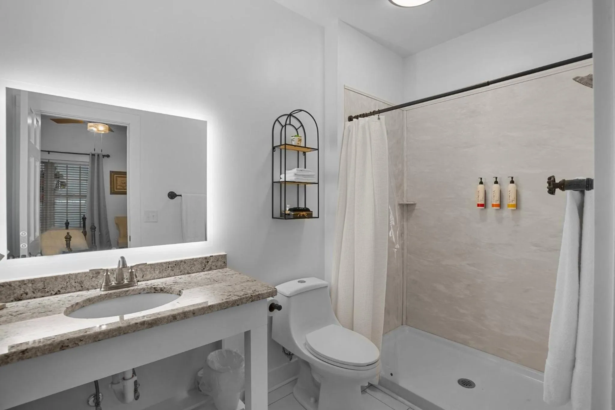 Bathroom in Little Inn on Main