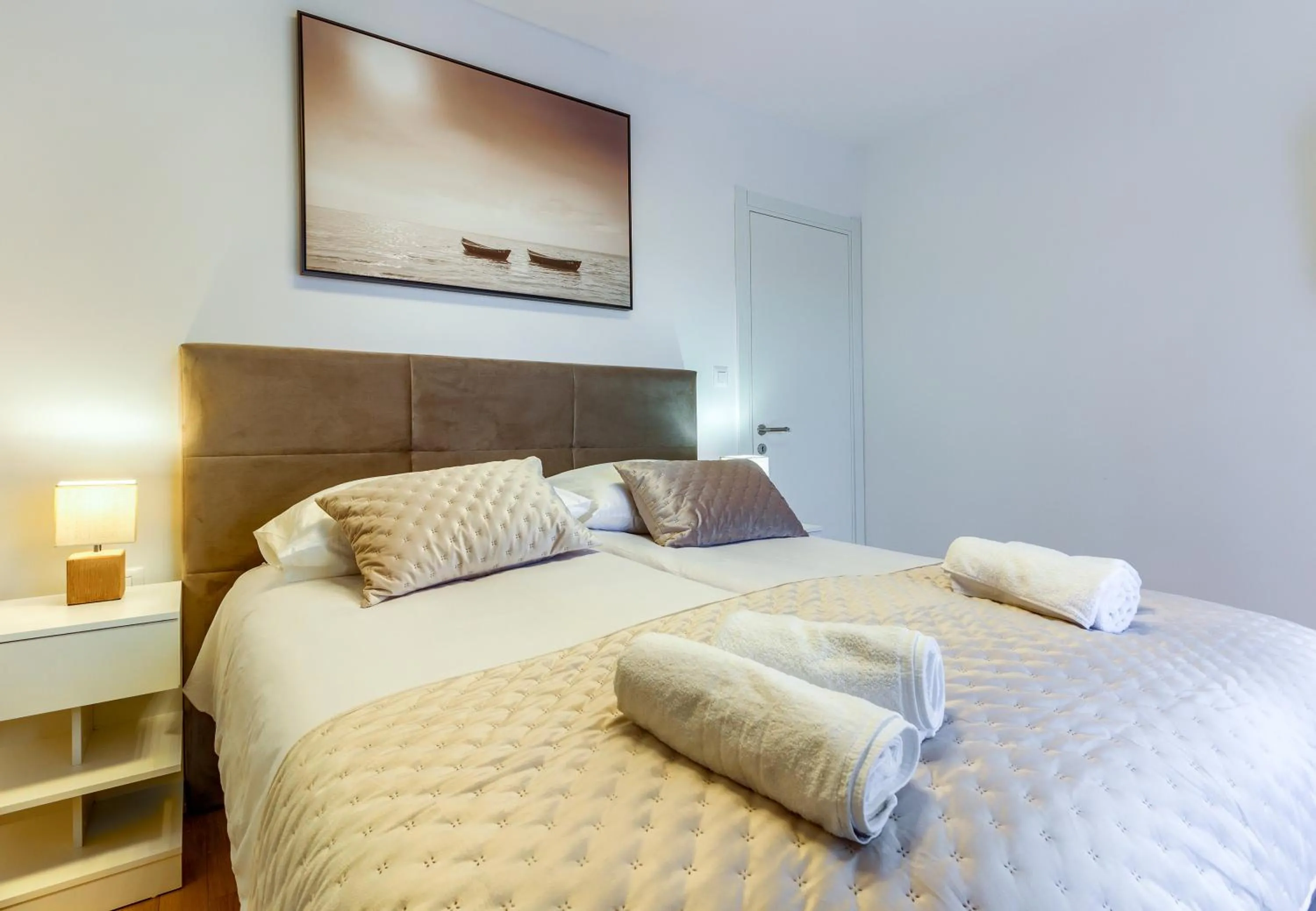 Bed in Luxury Apartment Petra