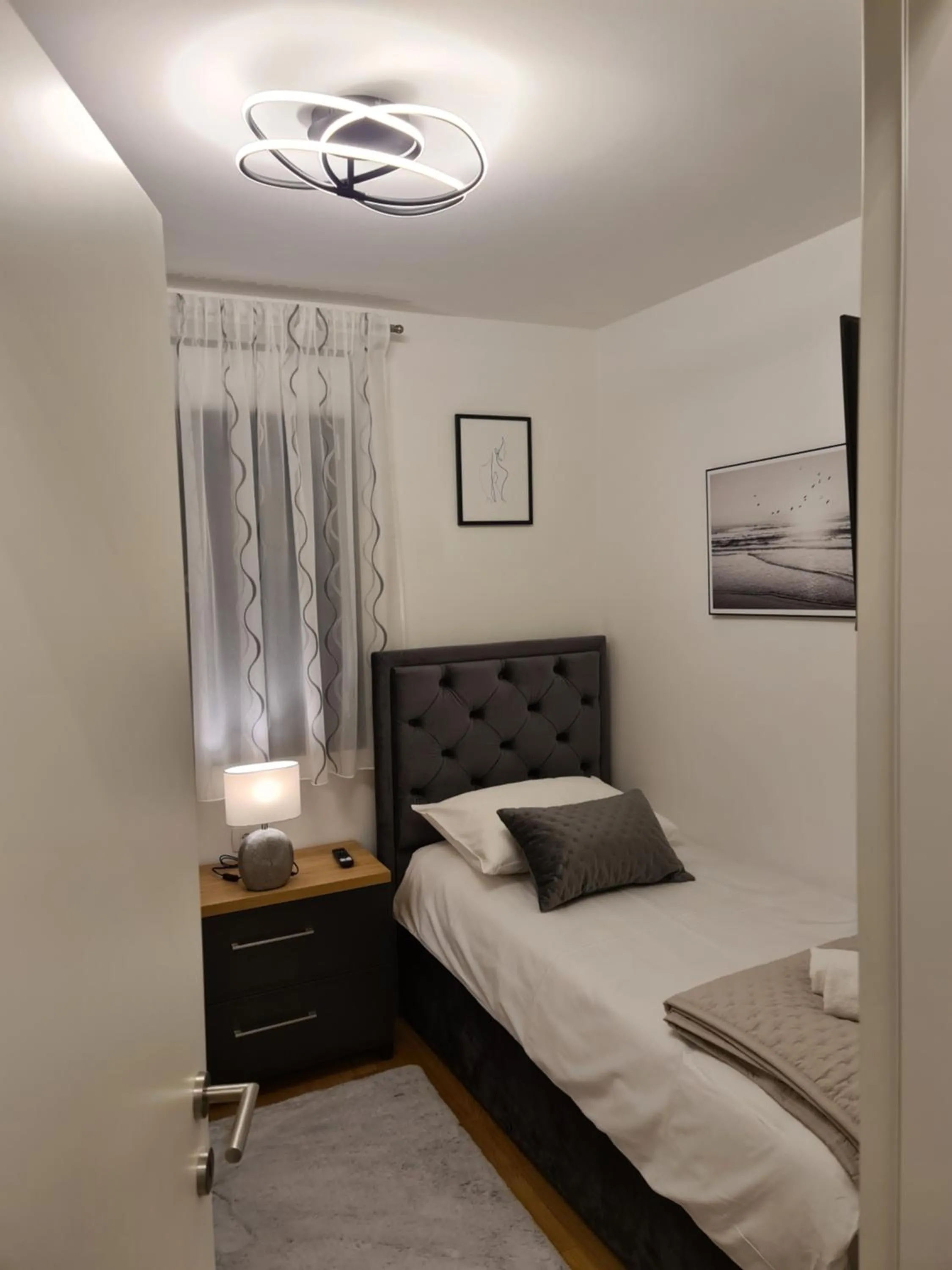 Bed in Luxury Apartment Petra