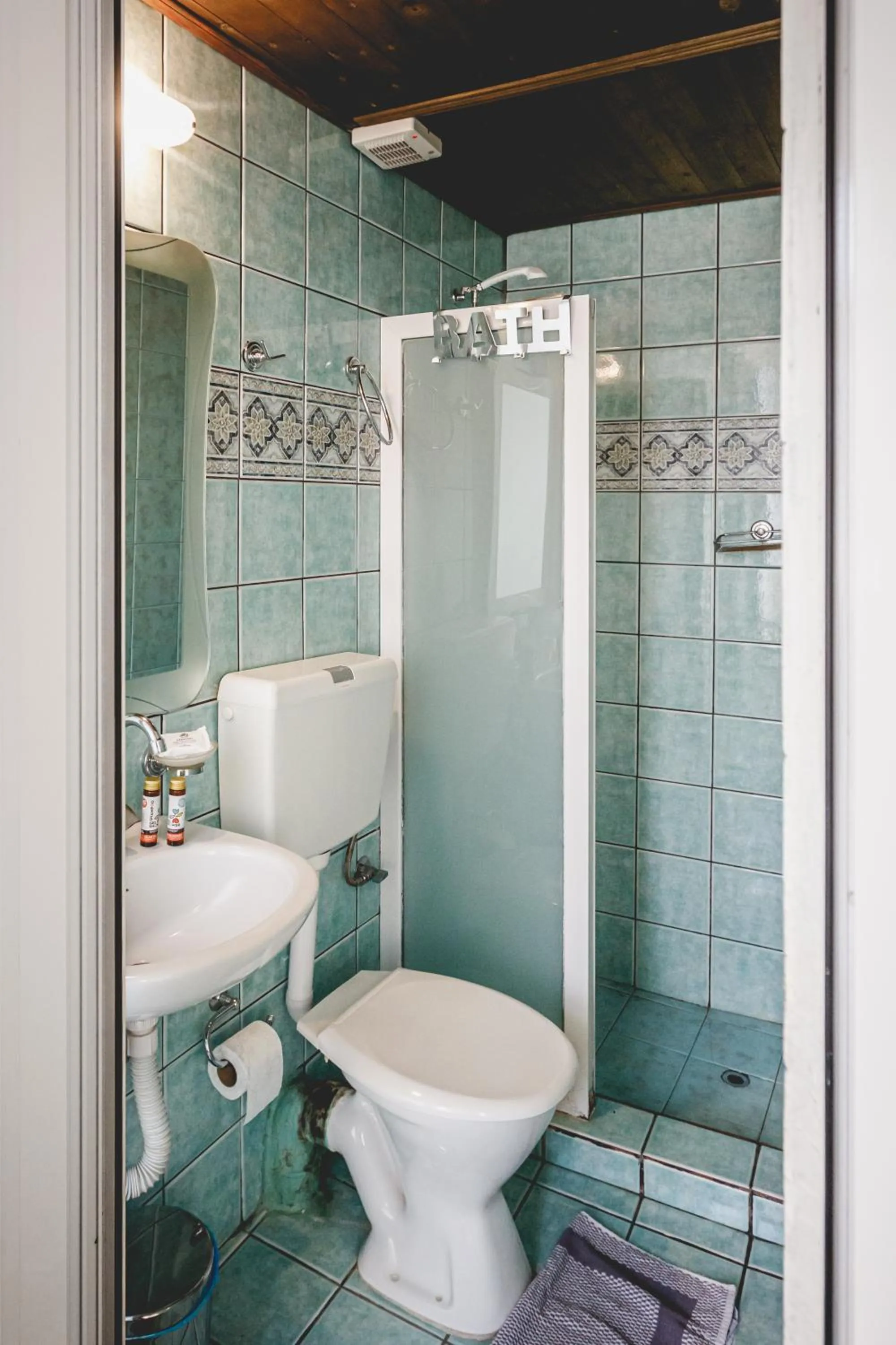 Bathroom in pension Acronafplia B&D